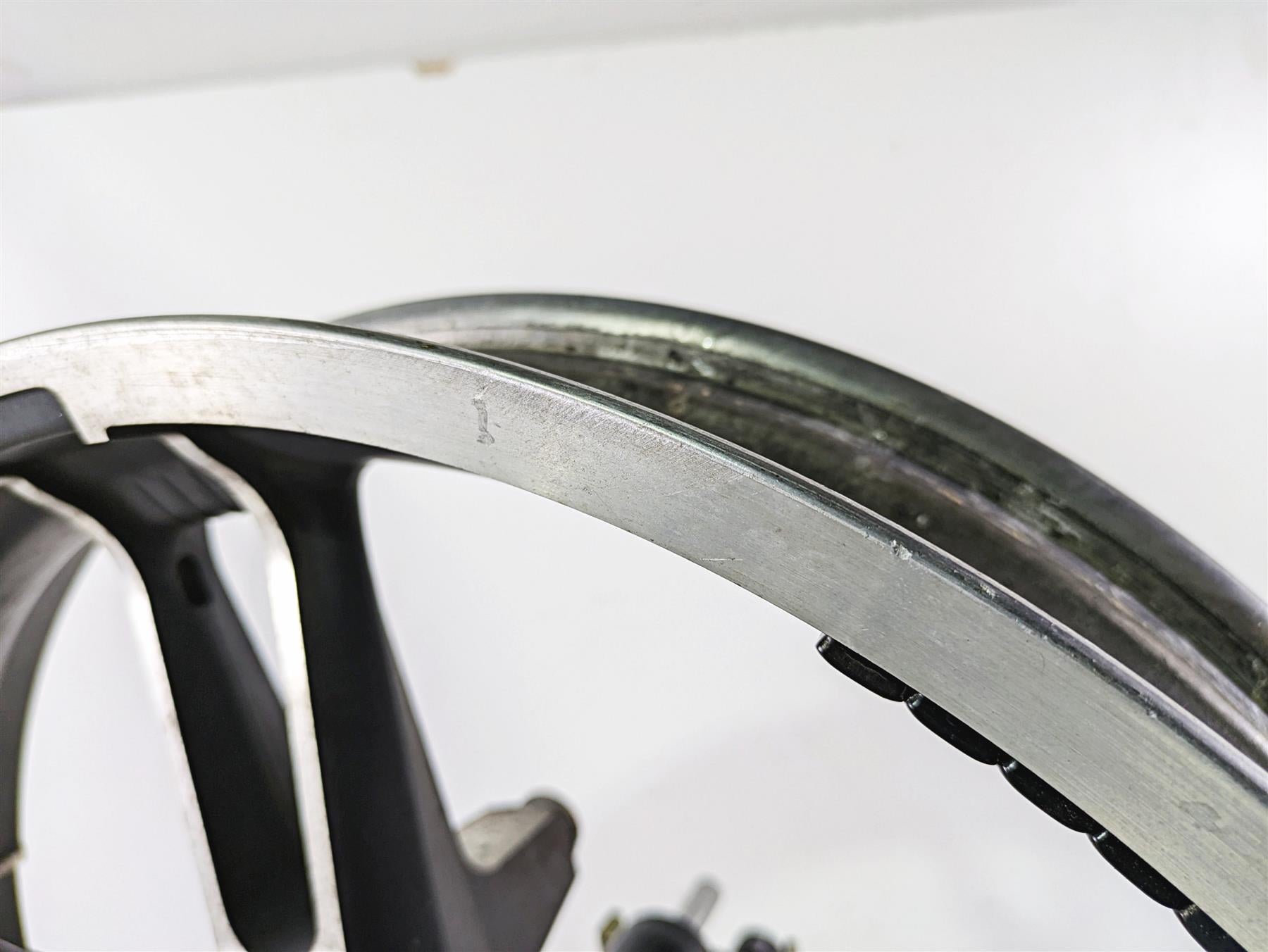 2016 Harley FLTRX Road Glide Front Wheel Rim Enforcer 19x3.5 Ding 43300027 {{ shop.shopifyCountryName }} - Mototech271