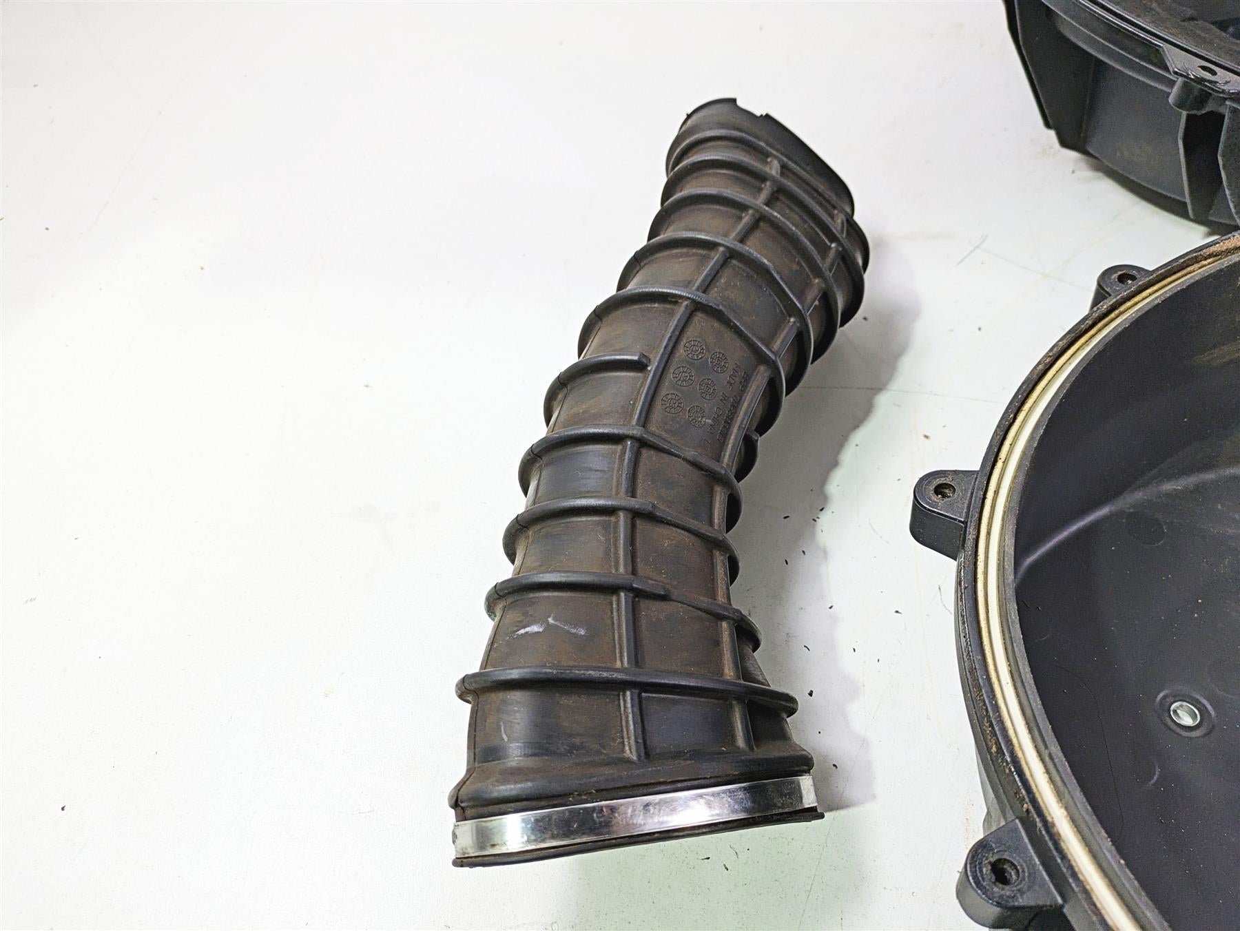 2023 Can Am Maverick X3 XMR Turbo RR Inner Outer Clutch Cover & Tubes 420212609 {{ shop.shopifyCountryName }} - Mototech271