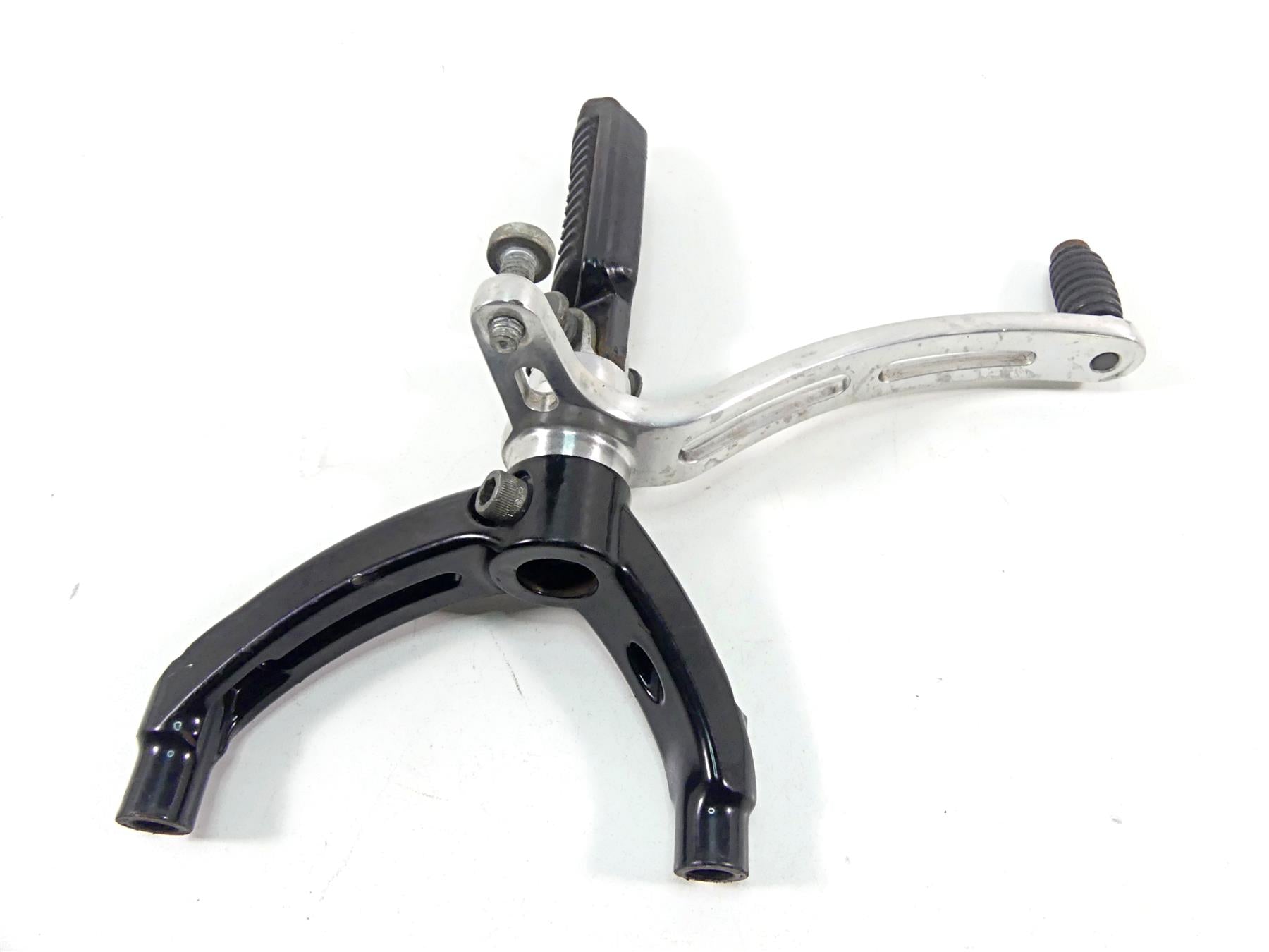 2009 Harley XR1200 Sportster Left Foot Peg Bracket & Shifter Lever Set 51044-08 {{ shop.shopifyCountryName }} - Mototech271