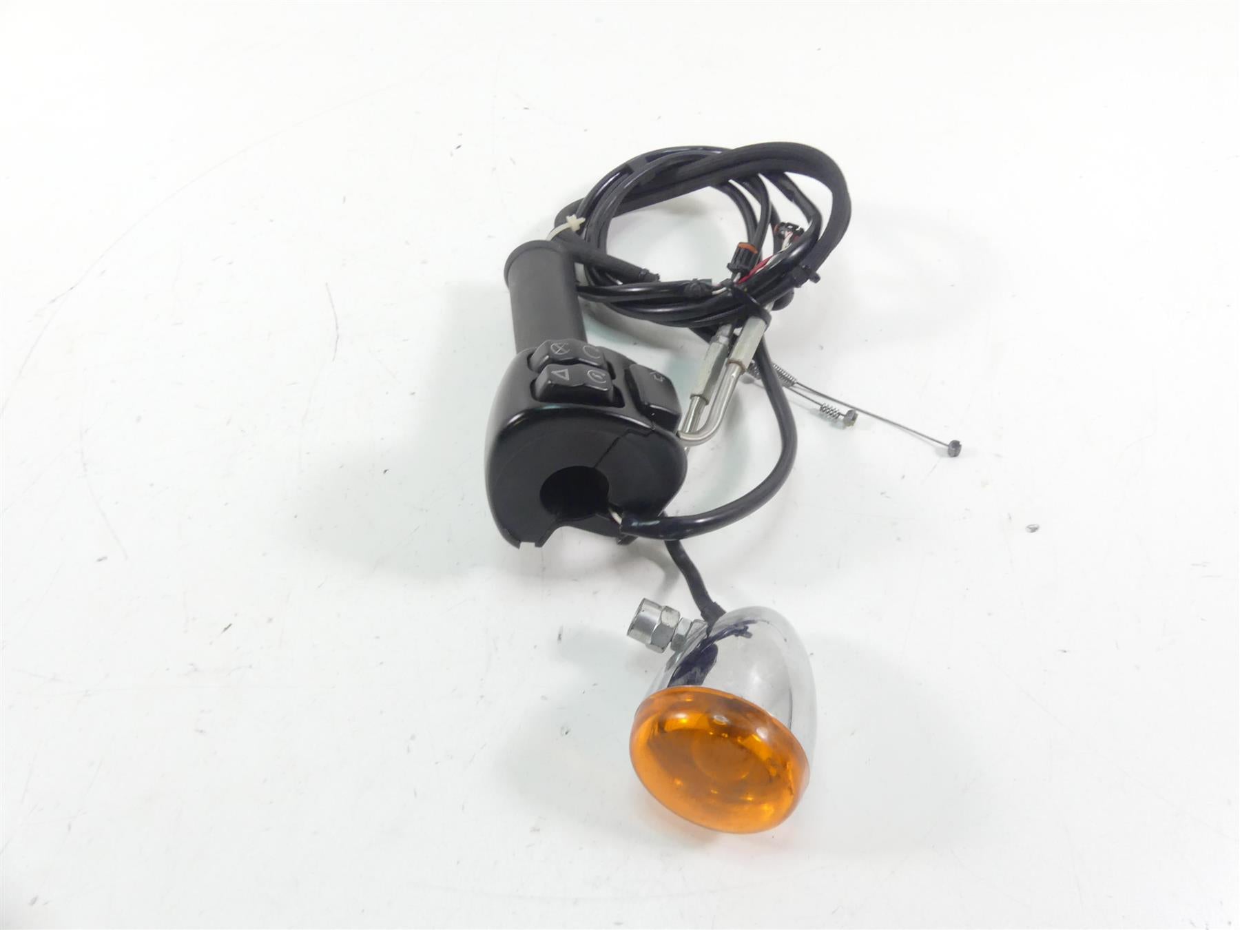 2016 Harley FXDL Dyna Low Rider Right Hand Control Switch & Tur