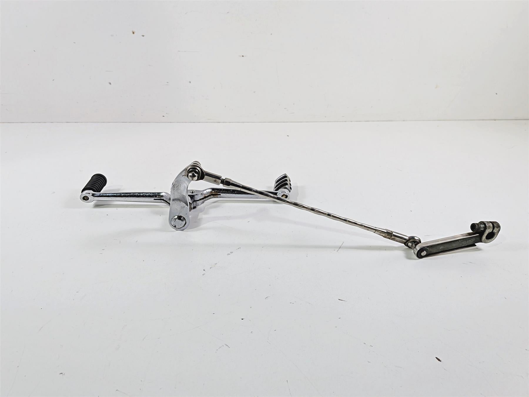 1996 Harley FLSTC Softail Heritage Shifter Heel Toe & Link Set 33895-82E {{ shop.shopifyCountryName }} - Mototech271