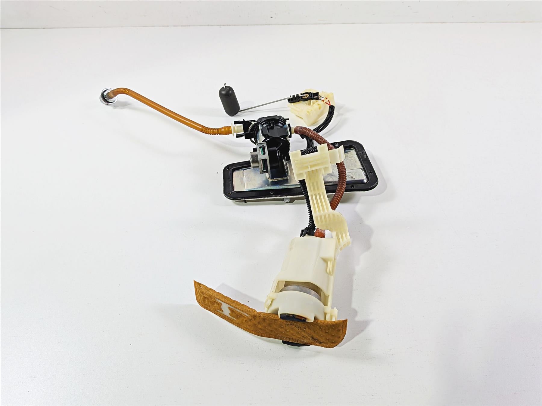 2009 Harley FXCWC Softail Rocker Fuel Gas Petrol Pump - Tested 75283-08 {{ shop.shopifyCountryName }} - Mototech271