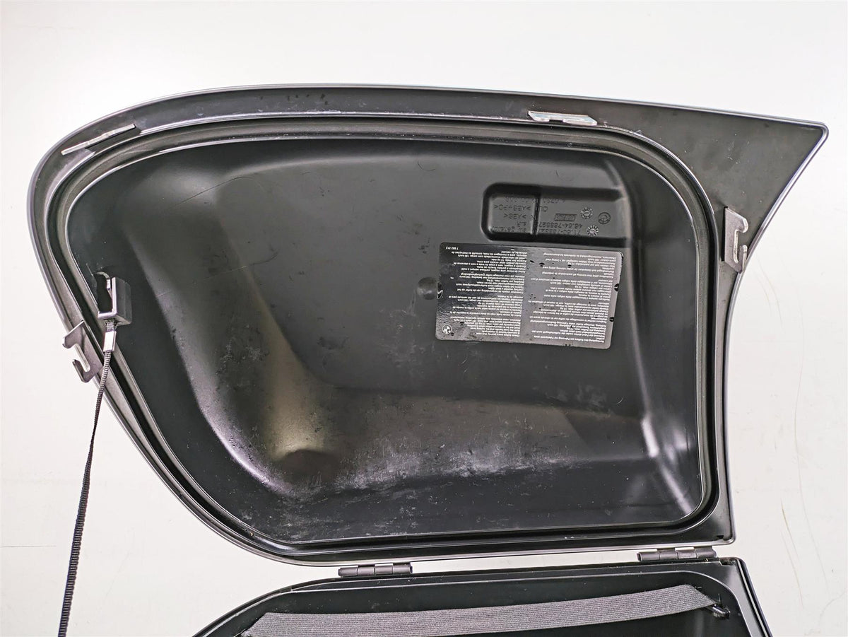 2007 BMW R1200RT K26 Right Saddlebag Saddle Bag 46547714438 {{ shop.shopifyCountryName }} - Mototech271