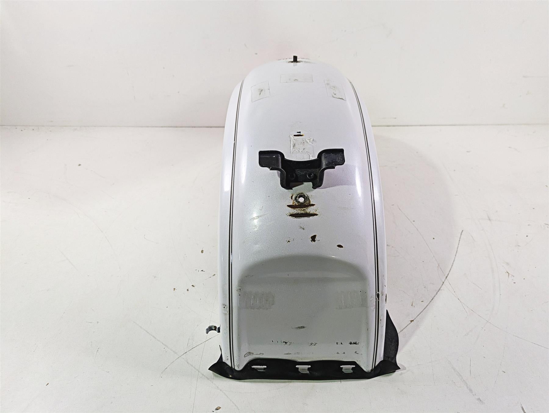2005 Yamaha XVS650 V-Star Rear Fender With Taillight 5BN-W216R {{ shop.shopifyCountryName }} - Mototech271