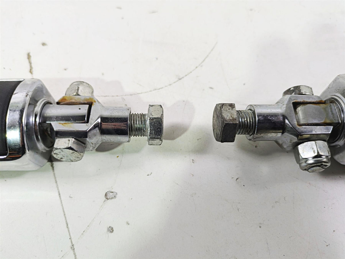 2004 Harley Softail FLSTF Fat Boy Willie G Skull Highway Foot Peg Set 50370-04 {{ shop.shopifyCountryName }} - Mototech271