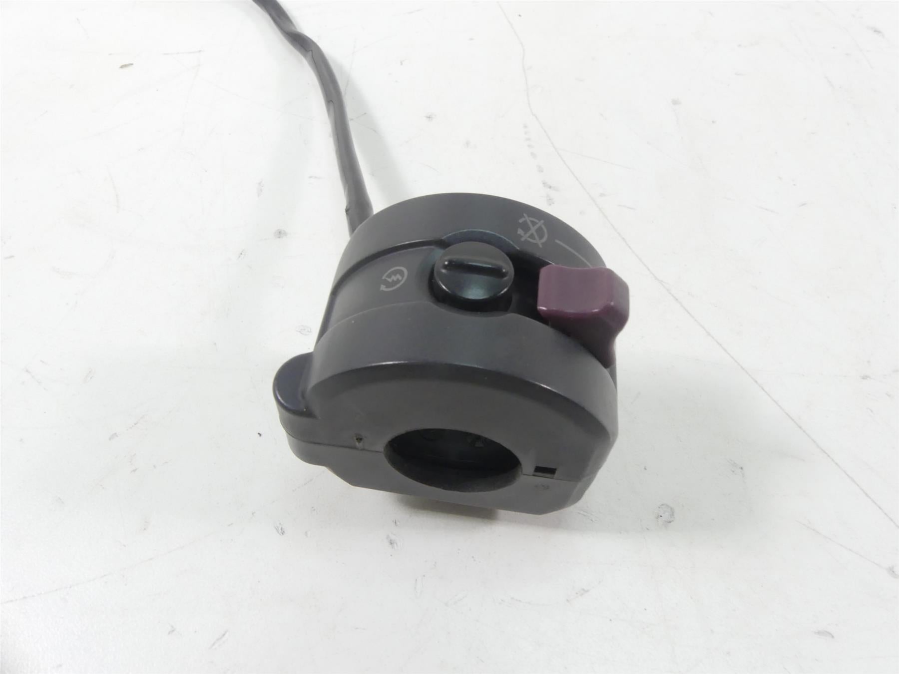 2013 Ducati Streetfighter 848 Right Start Stop Kill Control Switch 65010092I {{ shop.shopifyCountryName }} - Mototech271