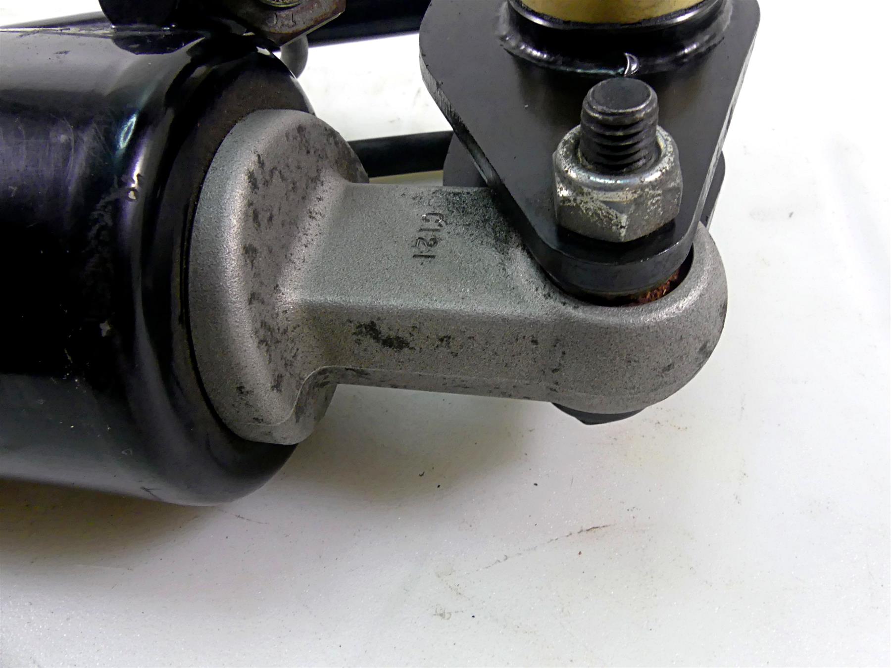 2011 Victory Cross Country Straight Rear Kyb Air Shock Damper 90N/mm 1542905 {{ shop.shopifyCountryName }} - Mototech271