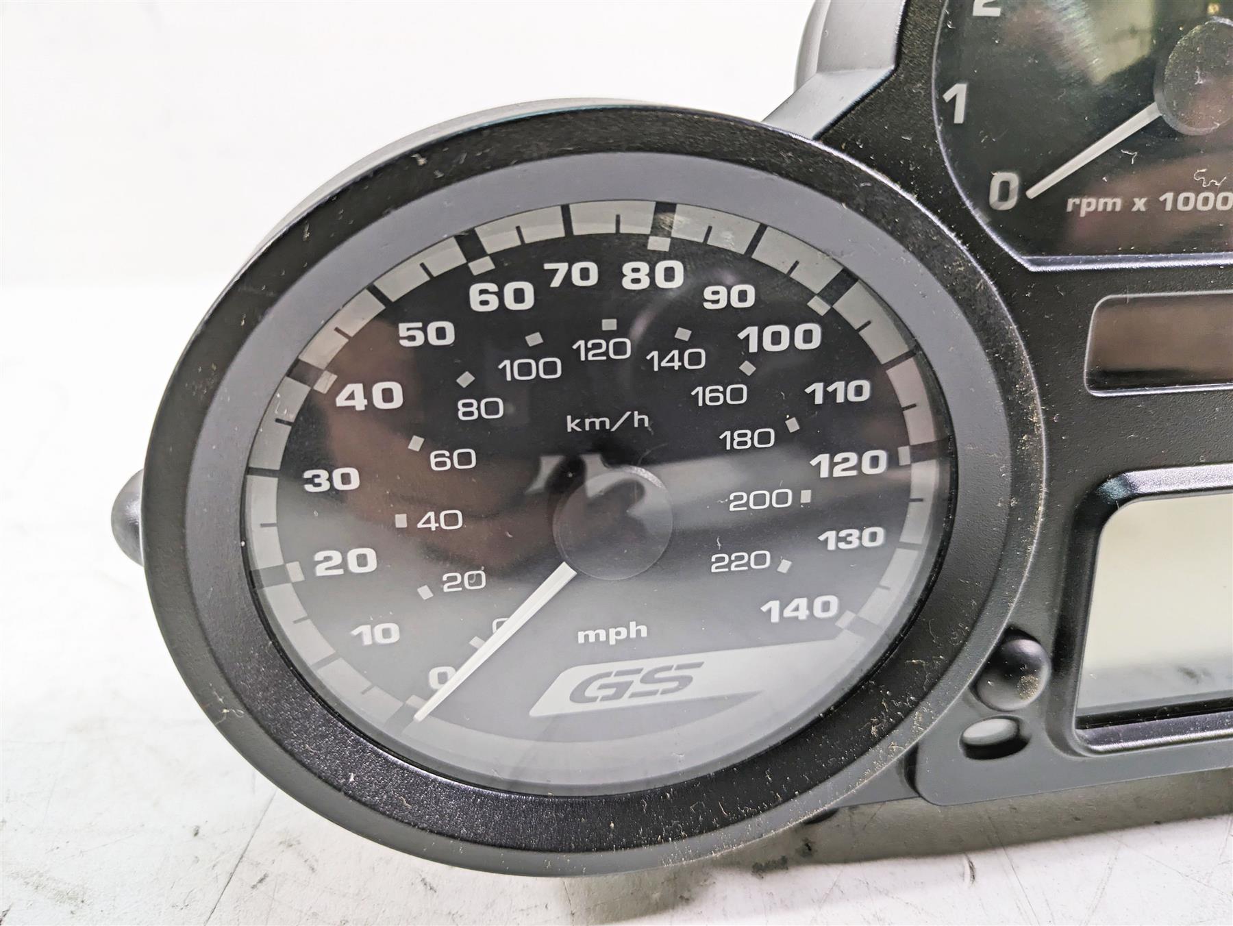 2007 BMW R1200GS K255 Adv Speedometer Gauge Instrument - 39k 62117700751 {{ shop.shopifyCountryName }} - Mototech271
