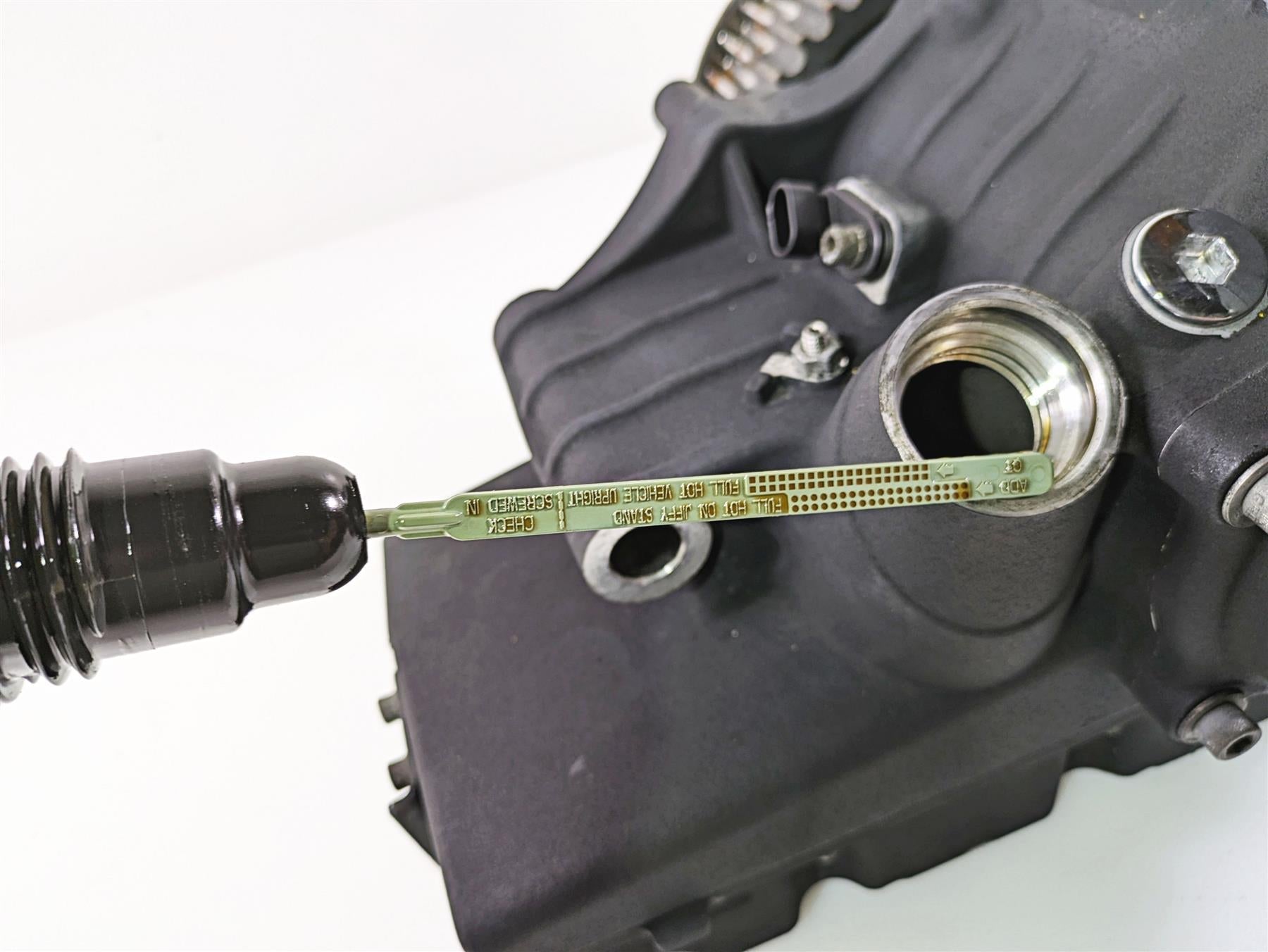 2010 Harley Touring FLHTK Electra Glide 6-Sp Transmission Gear Box 29k 33166-10A {{ shop.shopifyCountryName }} - Mototech271