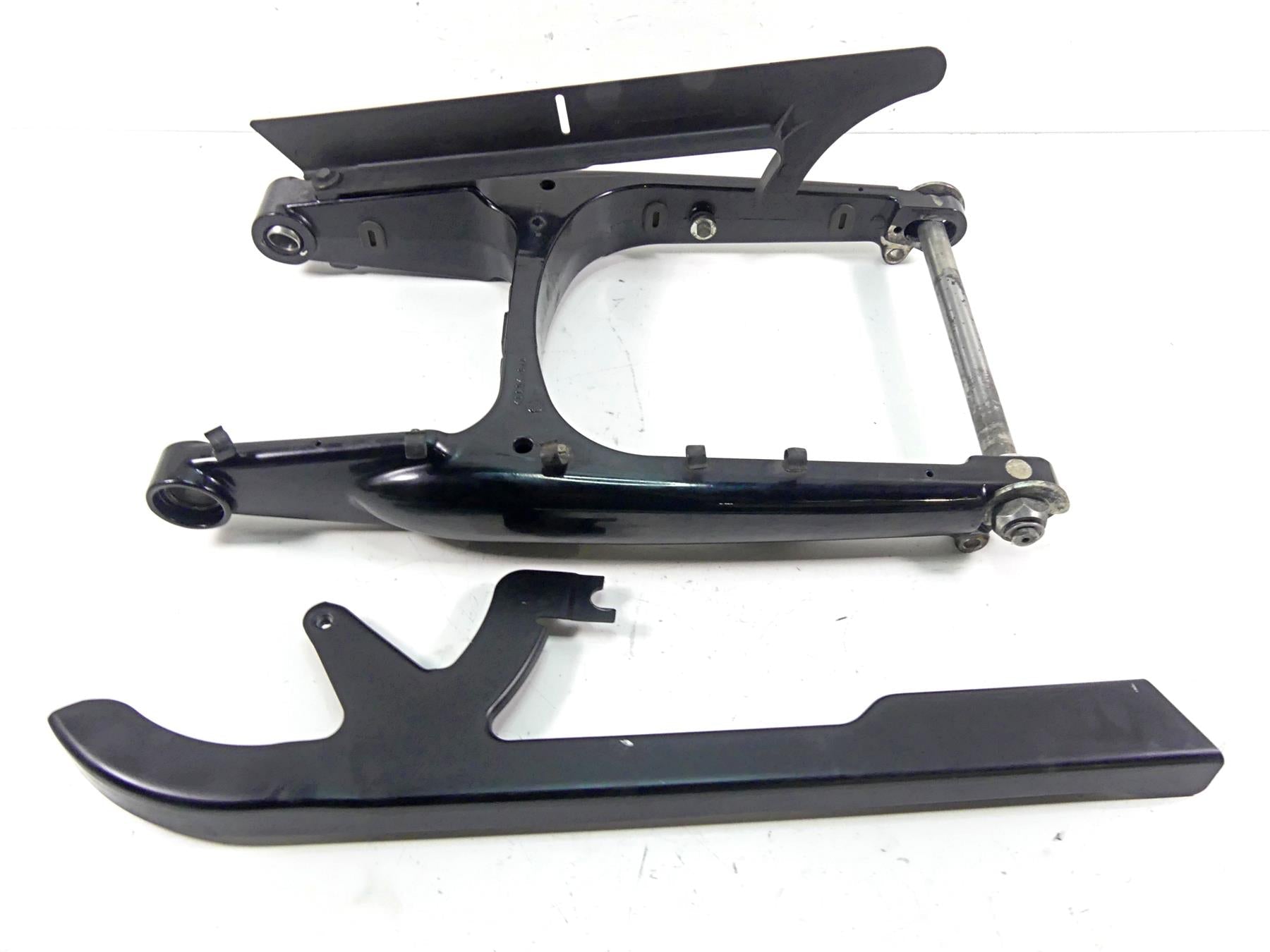 2015 Harley Davidson VRSCDX Night Rod Sp Swingarm Swing Arm & Guards 48612-07A | Mototech271