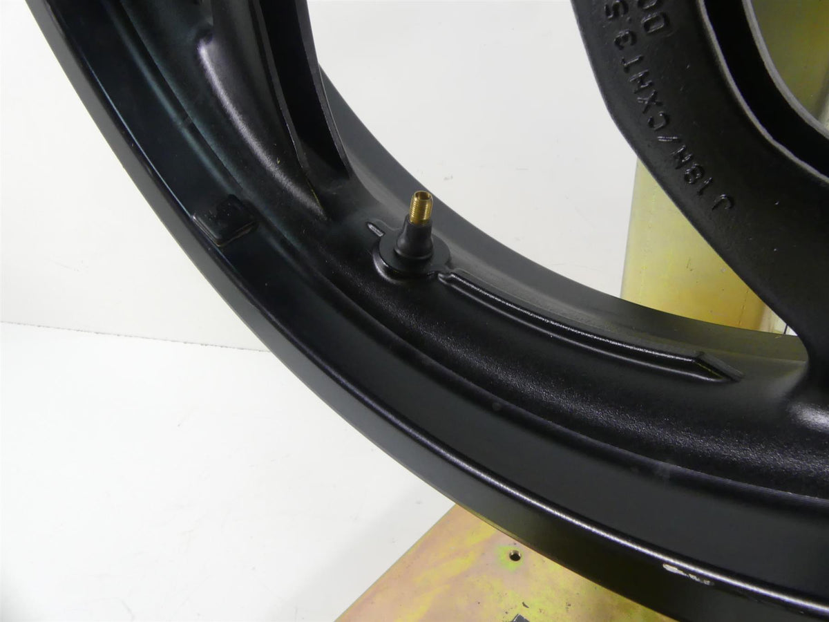 2013 Yamaha VMX17 V-Max 1700 Straight Front Wheel Rim 18x3.5 2S3-25168-00-98 {{ shop.shopifyCountryName }} - Mototech271