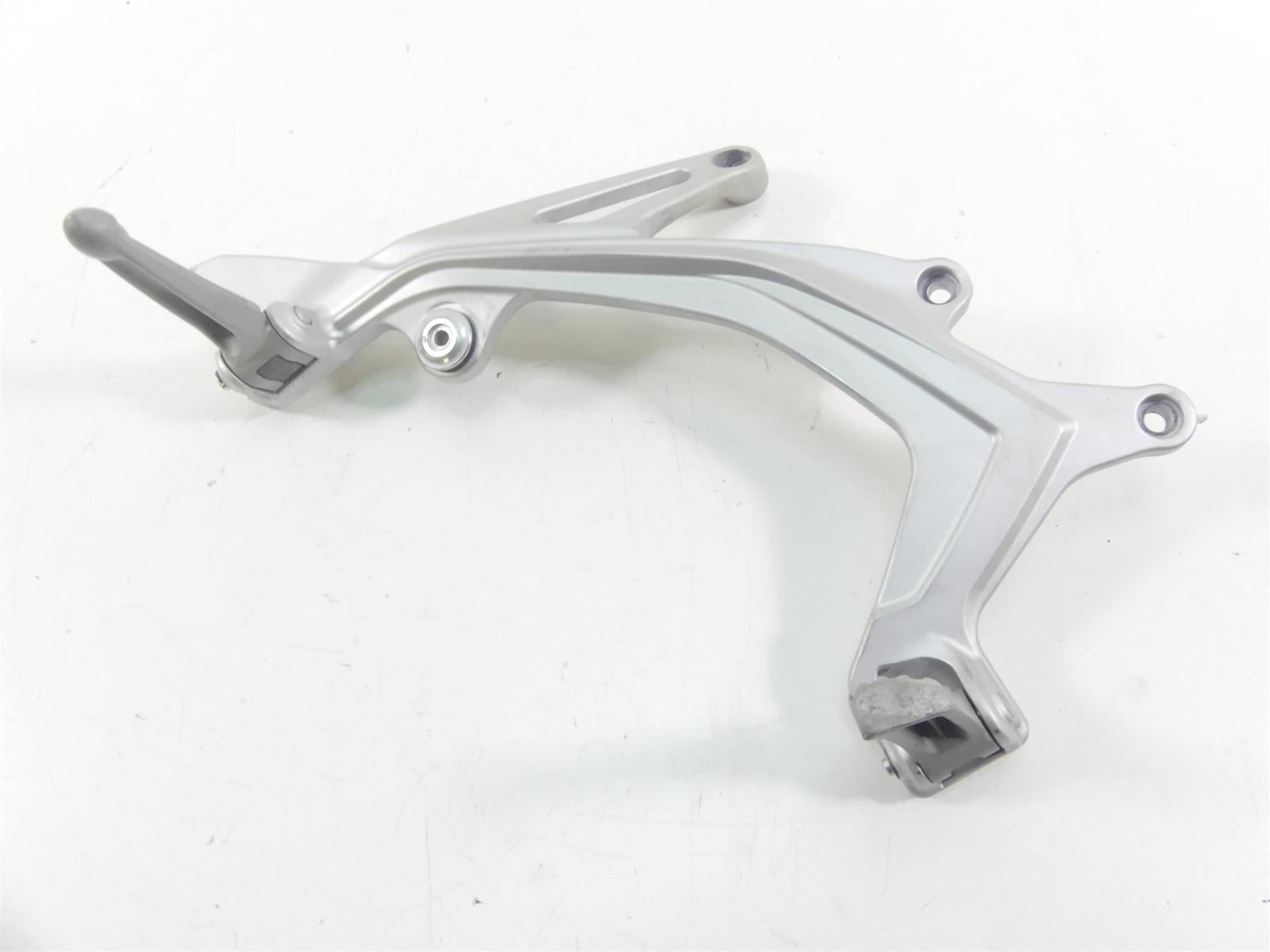 2018 Mv Agusta Brutale 800 RR Right Footpeg Foot Peg Mount Bracket Set 8AA0C1686 {{ shop.shopifyCountryName }} - Mototech271