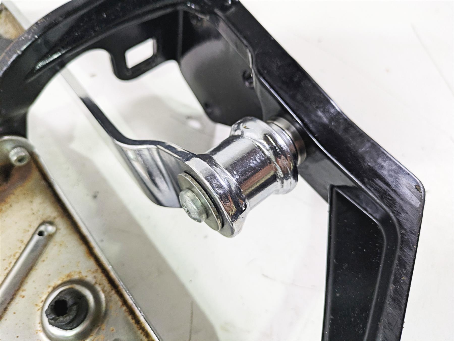 2008 Harley FLSTC 105TH Softail Heritage Right Front Floor Board 50600026 {{ shop.shopifyCountryName }} - Mototech271