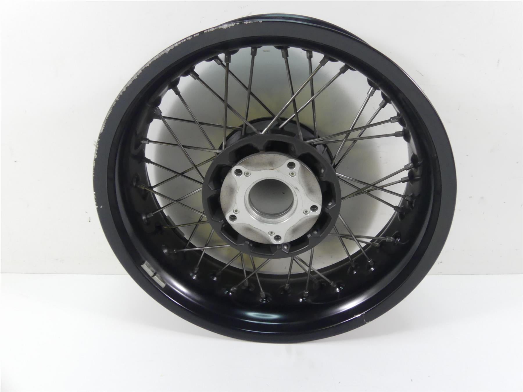 2016 BMW R nineT R9T K21 Straight Rear 17x5.5 Wheel Rim - Read 36318546290 {{ shop.shopifyCountryName }} - Mototech271