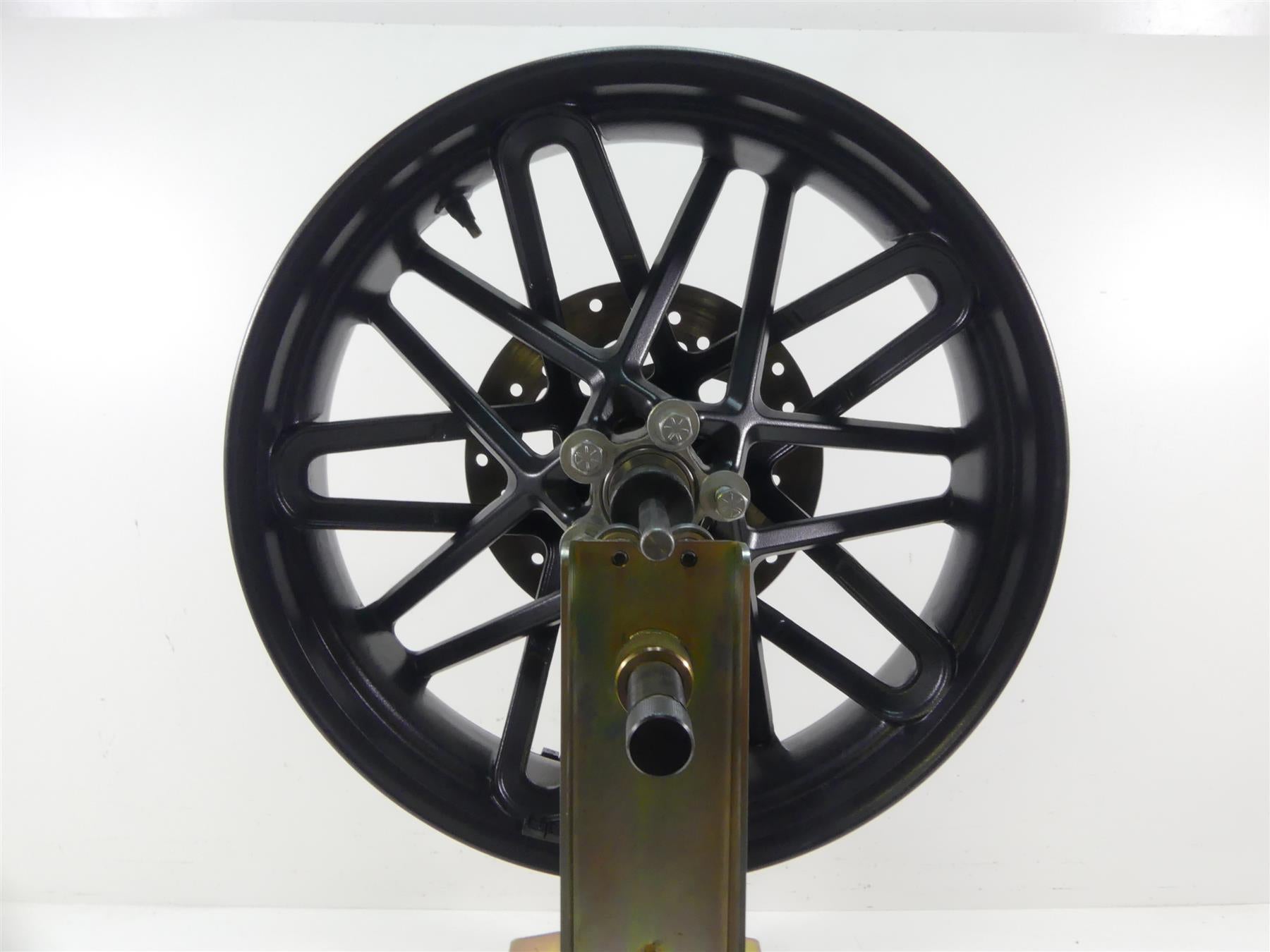 2020 Harley XL1200 CX Sportster Roadster Rear Strght 18x4.25 Wheel Rim 40900399 {{ shop.shopifyCountryName }} - Mototech271
