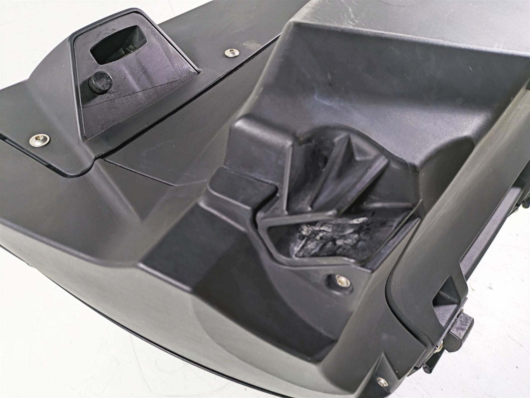 2014 BMW R1200 RT RTW K52 Right Saddlebag Saddle Bag Case 46547728664 {{ shop.shopifyCountryName }} - Mototech271