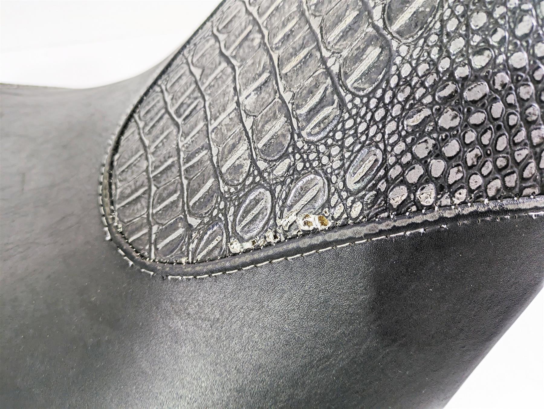 2018 Indian Chieftain Dark Horse Heated Seat Studded Crocodile Tip 2686580 {{ shop.shopifyCountryName }} - Mototech271