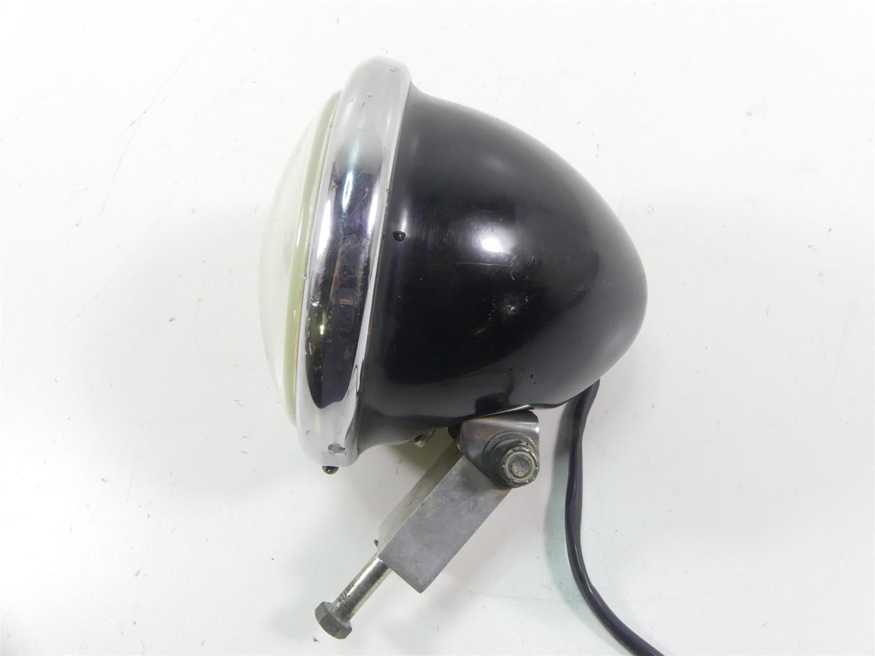 2011 Harley FXDWG Dyna Wide Glide Headlight Head Light Lamp + Bucket 68297-05B {{ shop.shopifyCountryName }} - Mototech271