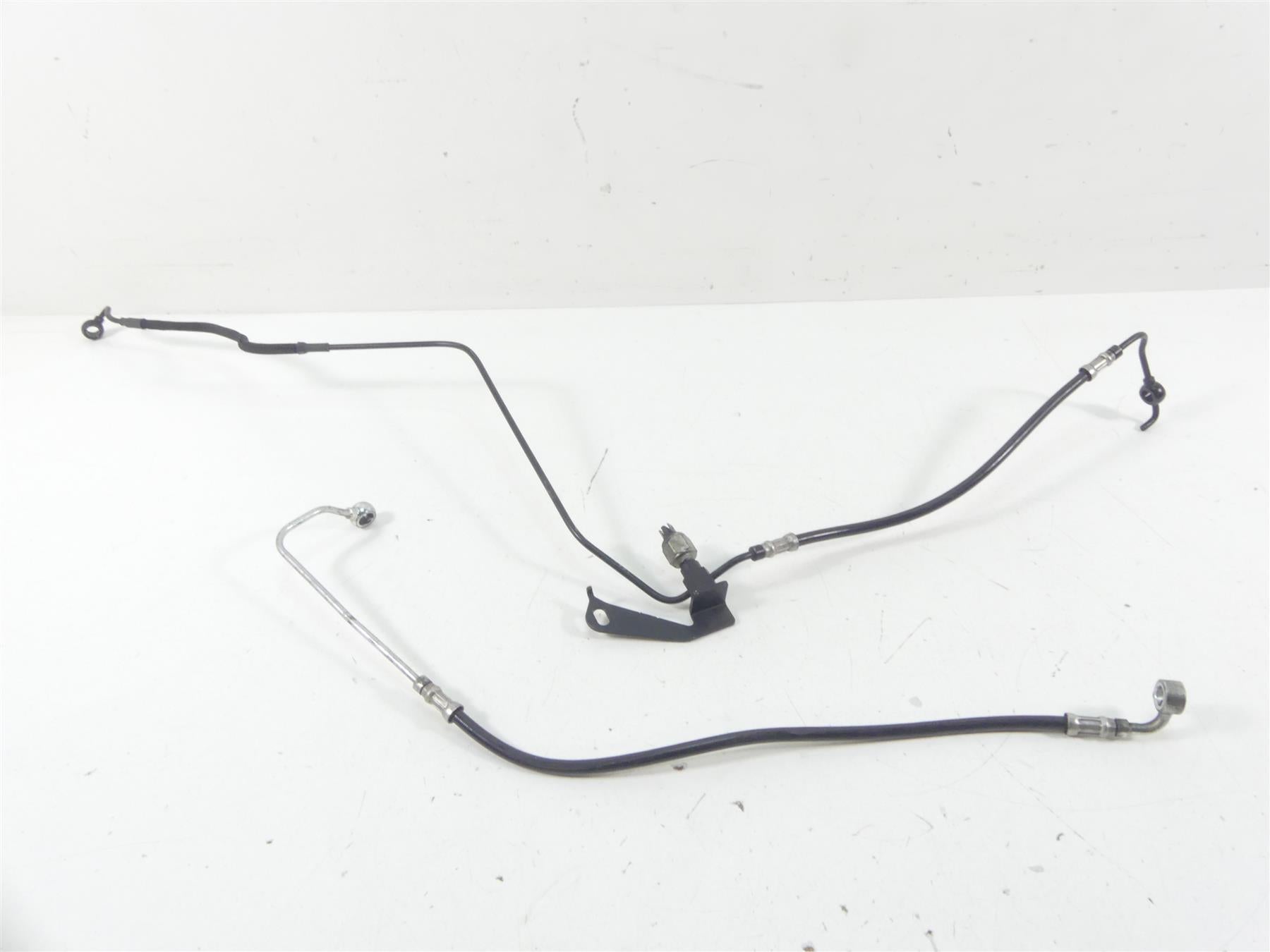 2013 Harley Touring FLHX Street Glide Rear Abs Brake Line Set 40611-09 40610-09