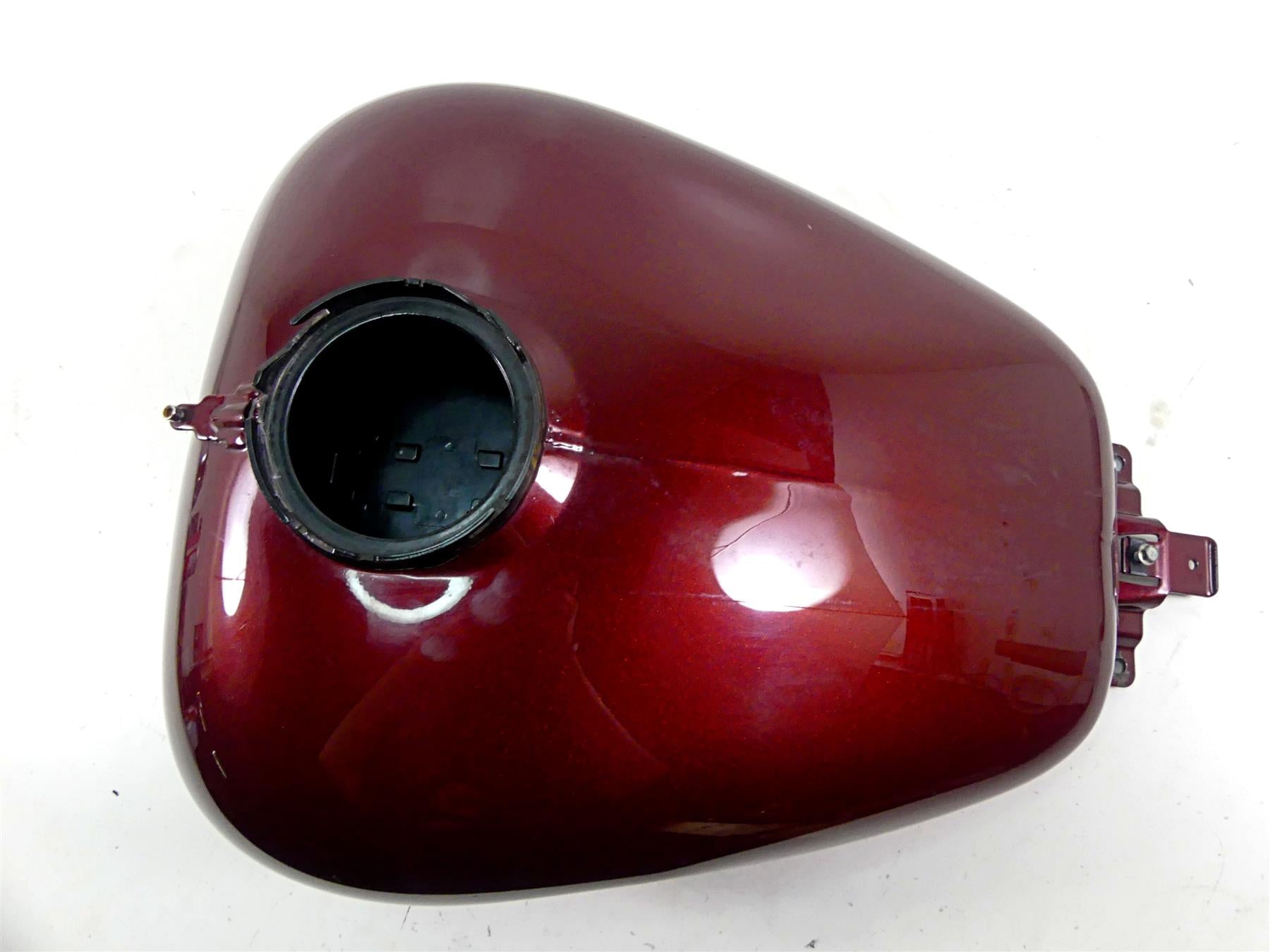 2008 Harley Touring FLHX Street Glide Fuel Gas Petrol Tank - Dented 61356-08 {{ shop.shopifyCountryName }} - Mototech271