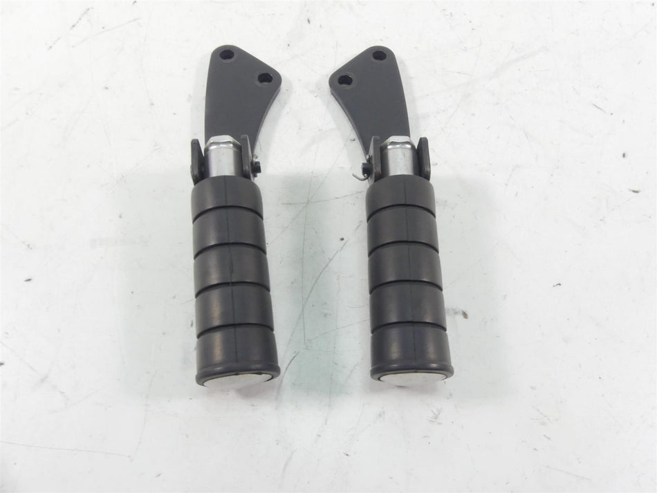 2001 Yamaha XV1600 Road Star Rear Passenger Pillion Foot Peg Set 4WM-27430-11-00 {{ shop.shopifyCountryName }} - Mototech271