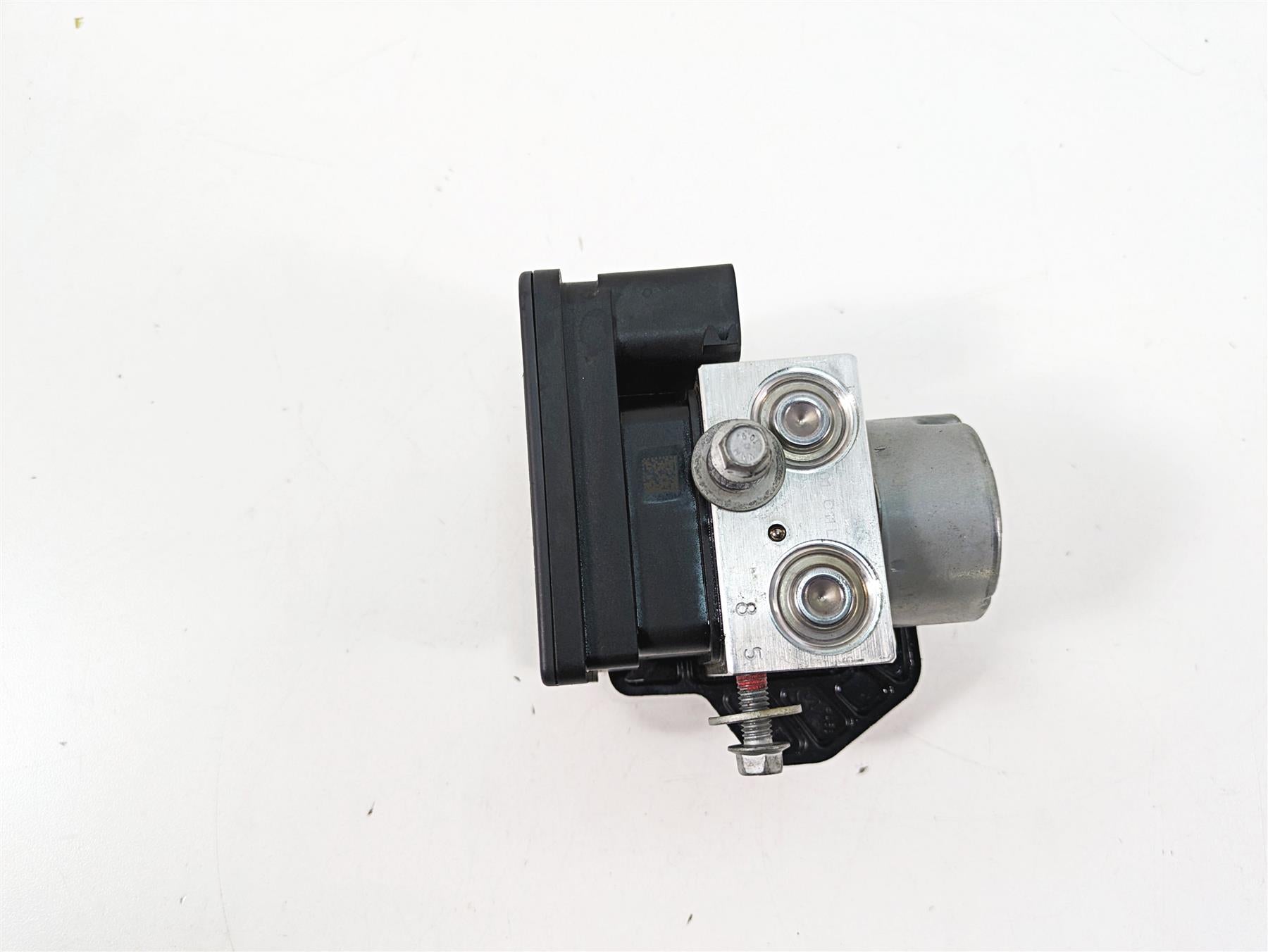 2020 Moto Guzzi V85 TT Adventure Abs Brake Pump Unit Pressure Module 2D000452 {{ shop.shopifyCountryName }} - Mototech271