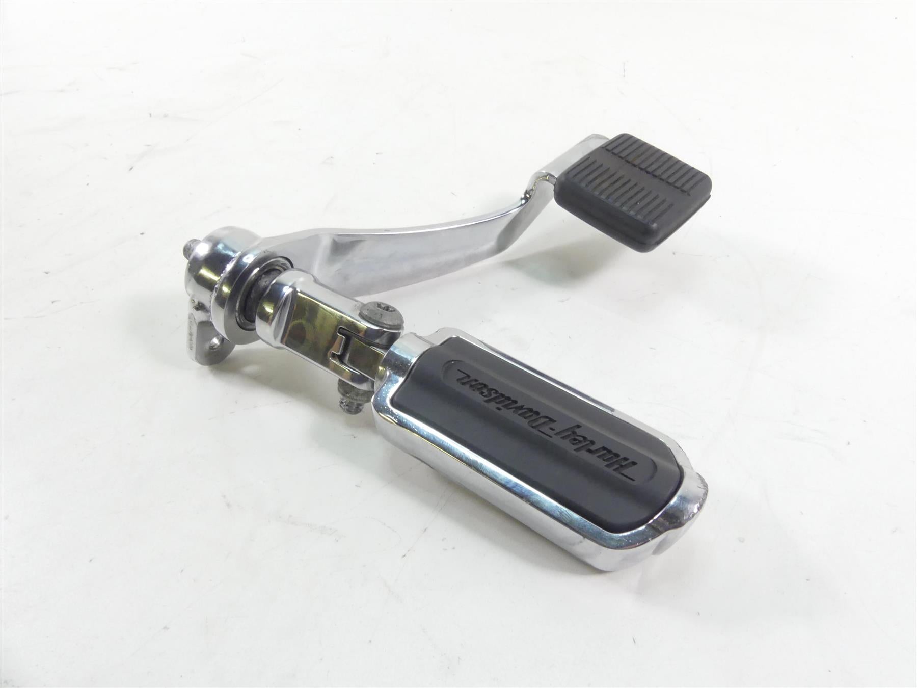 2009 Harley FXDL Dyna Low Rider Right Rider Fw Footpeg Brake Pedal 50649-90 {{ shop.shopifyCountryName }} - Mototech271