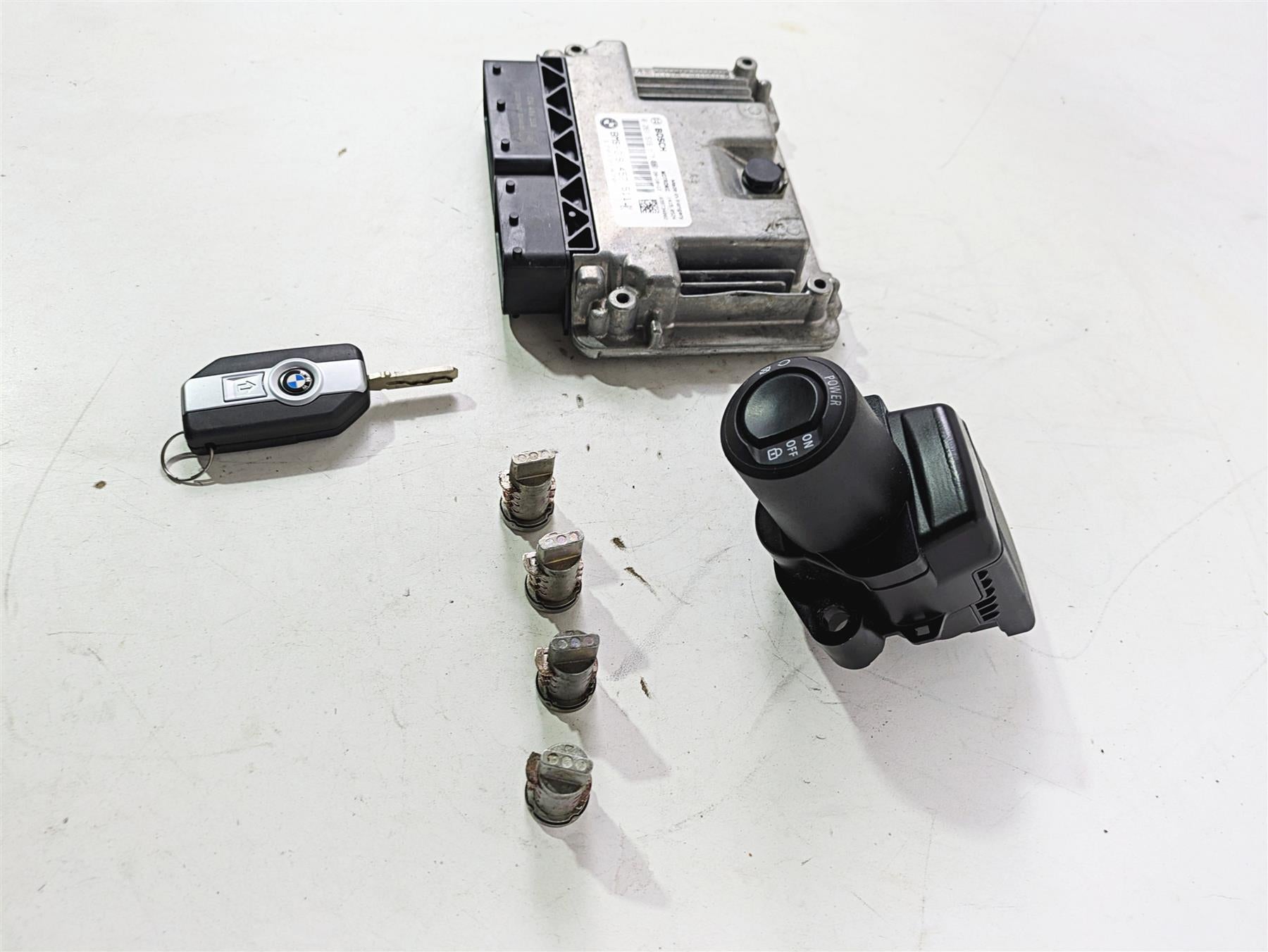 2021 BMW R1250GS K51 Adv Cdi Ecm Ignition Switch Key Set 66127108713 13619457511 {{ shop.shopifyCountryName }} - Mototech271