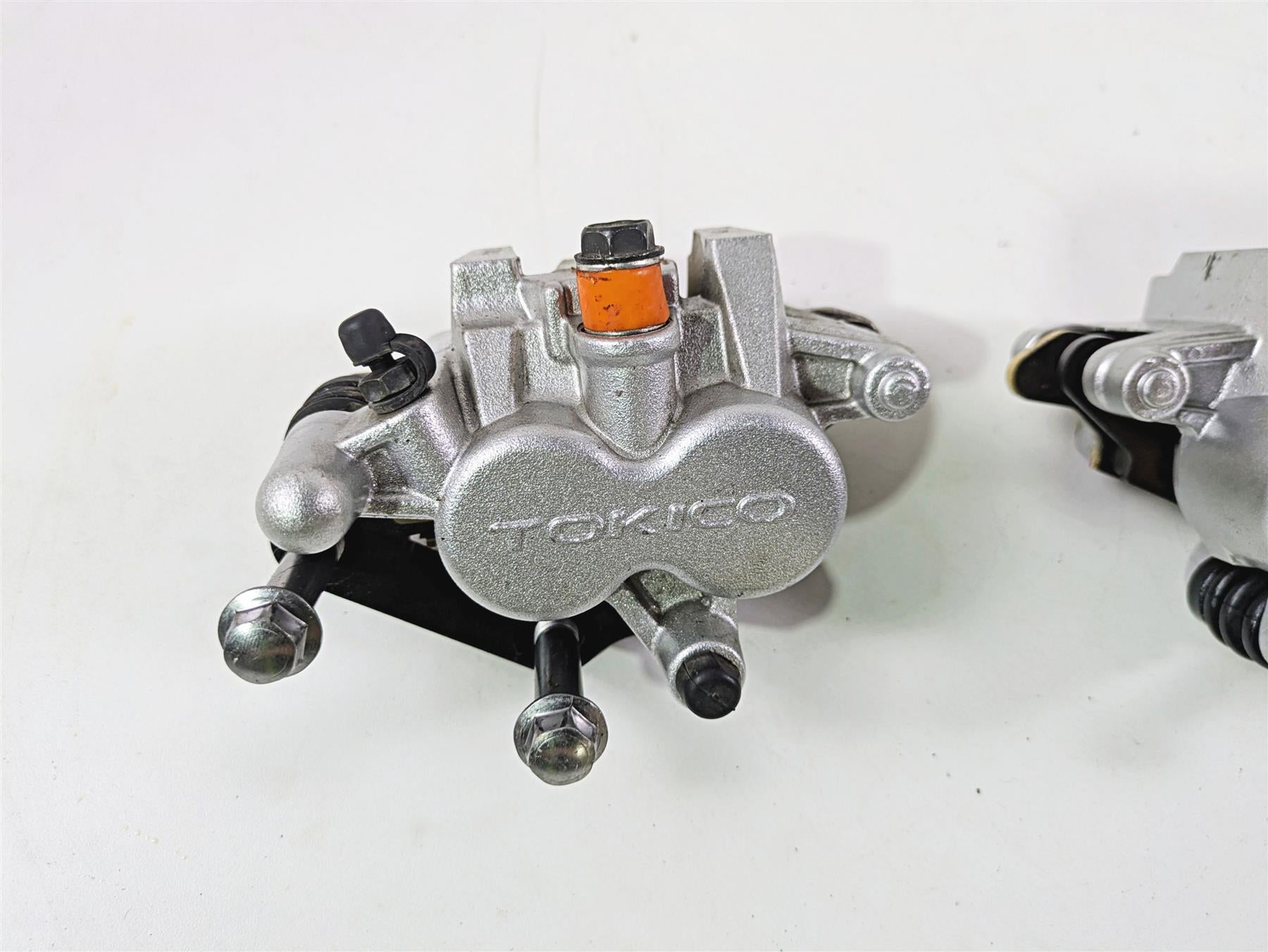 2008 Kawasaki VN1600 Vulcan Nomad Tokico Front Brake Caliper Set 43044-1115 {{ shop.shopifyCountryName }} - Mototech271