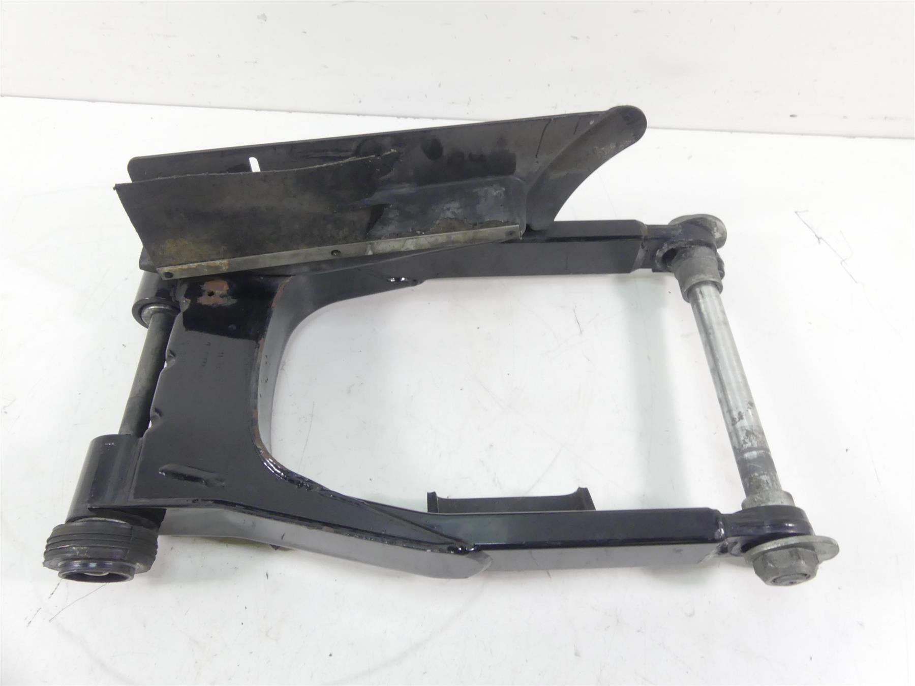 2002 Harley Touring FLHRCI Road King Rear Swingarm Swing Arm + 1