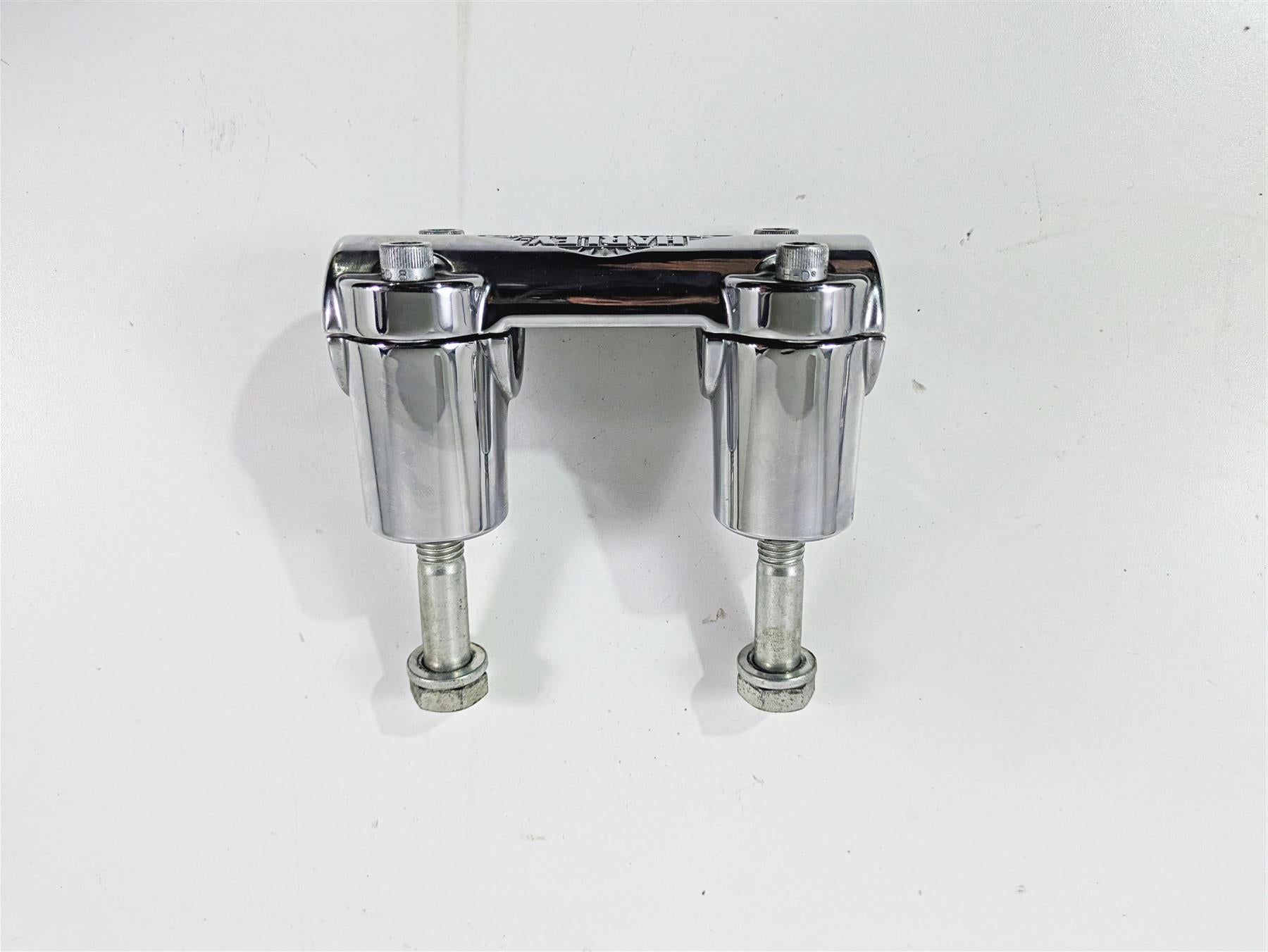 2017 Harley Softail Heritage Classic FLSTC Handlebar Riser Set 55984-07 56998-09 {{ shop.shopifyCountryName }} - Mototech271