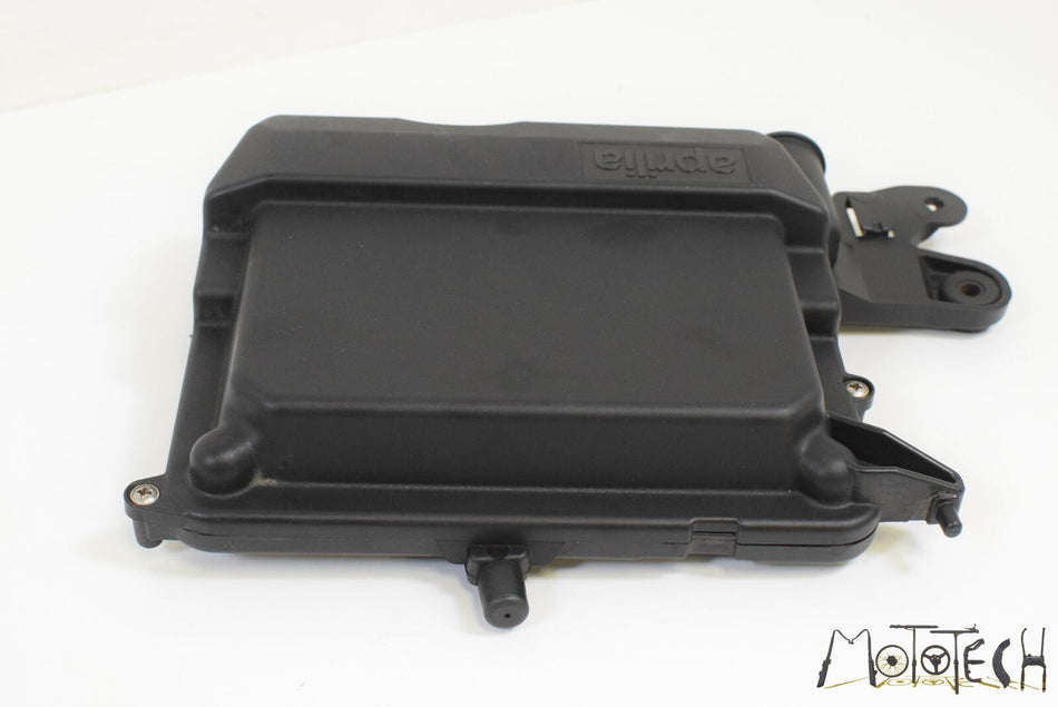 2016 Aprilia CAPONORD 1200 RALLY ECU ECM CDI Case Holder Bracket 2B000149 {{ shop.shopifyCountryName }} - Mototech271