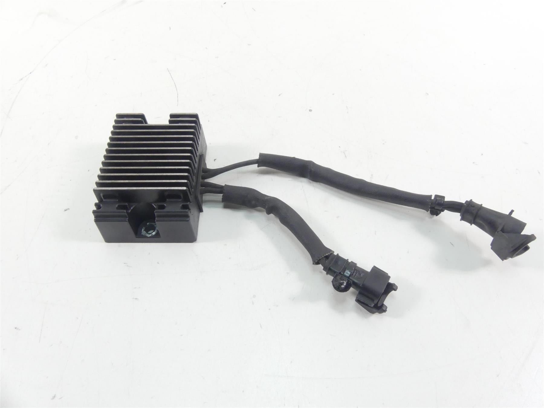 2009 Harley XR1200 Sportster Rectifier Voltage Regulator 74711-08 {{ shop.shopifyCountryName }} - Mototech271