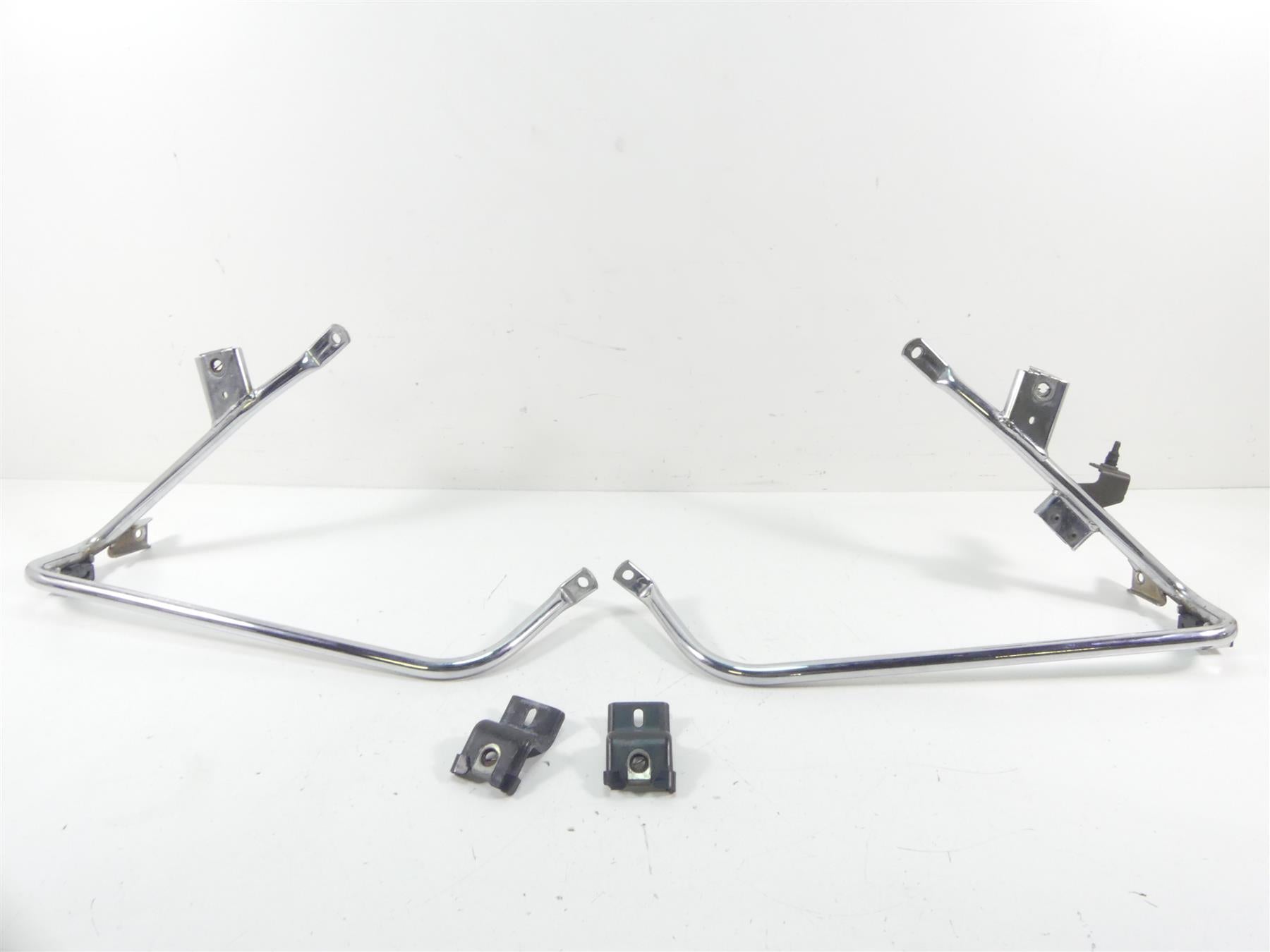 2011 Harley Touring FLTRX Road Glide Saddlebag Mount Guard Rail Set 49206-09 {{ shop.shopifyCountryName }} - Mototech271