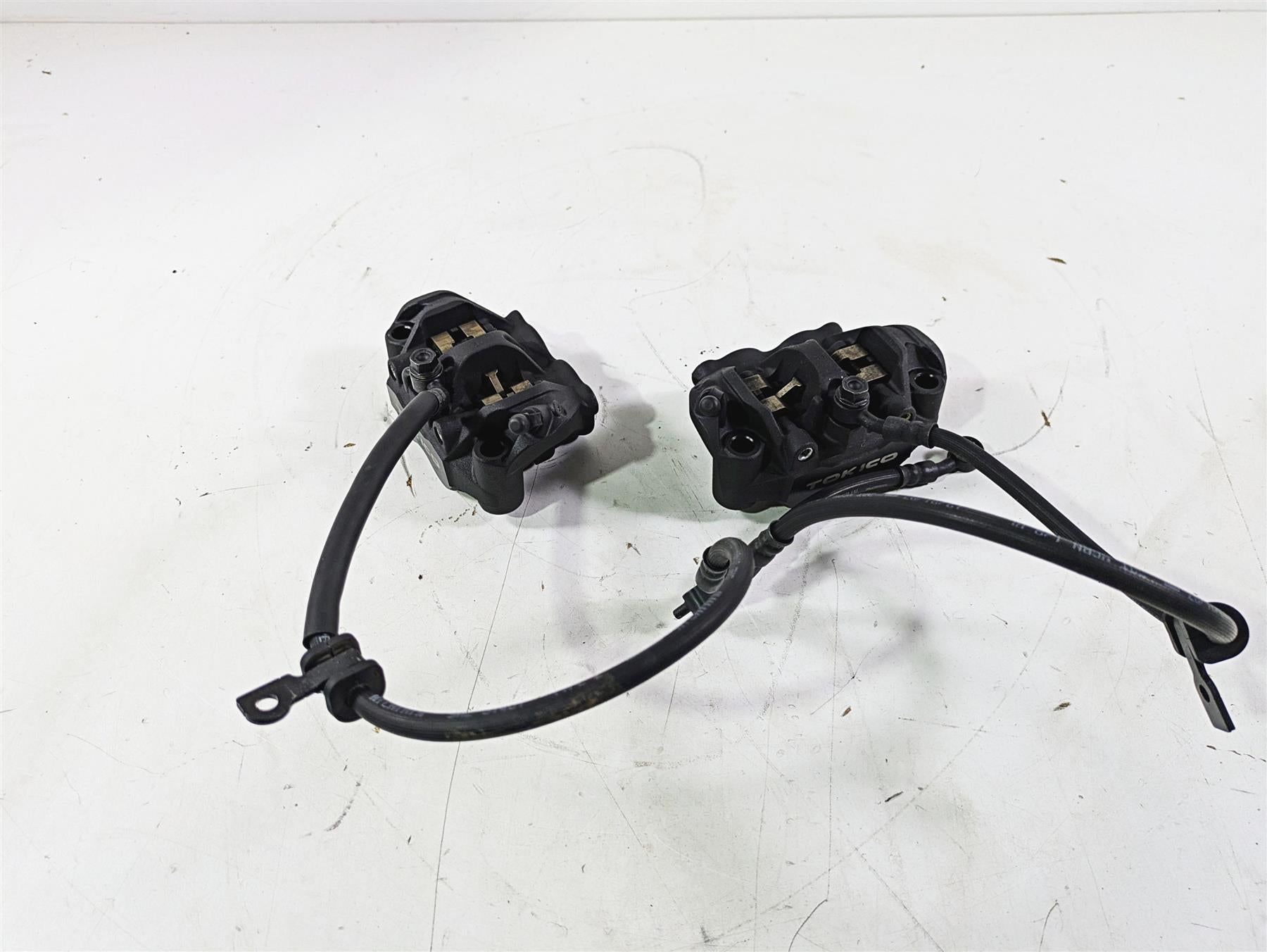 2008 Honda CBR1000RR SC59 Tokico Front Brake Caliper Set 45150-MFL-003 | Mototech271