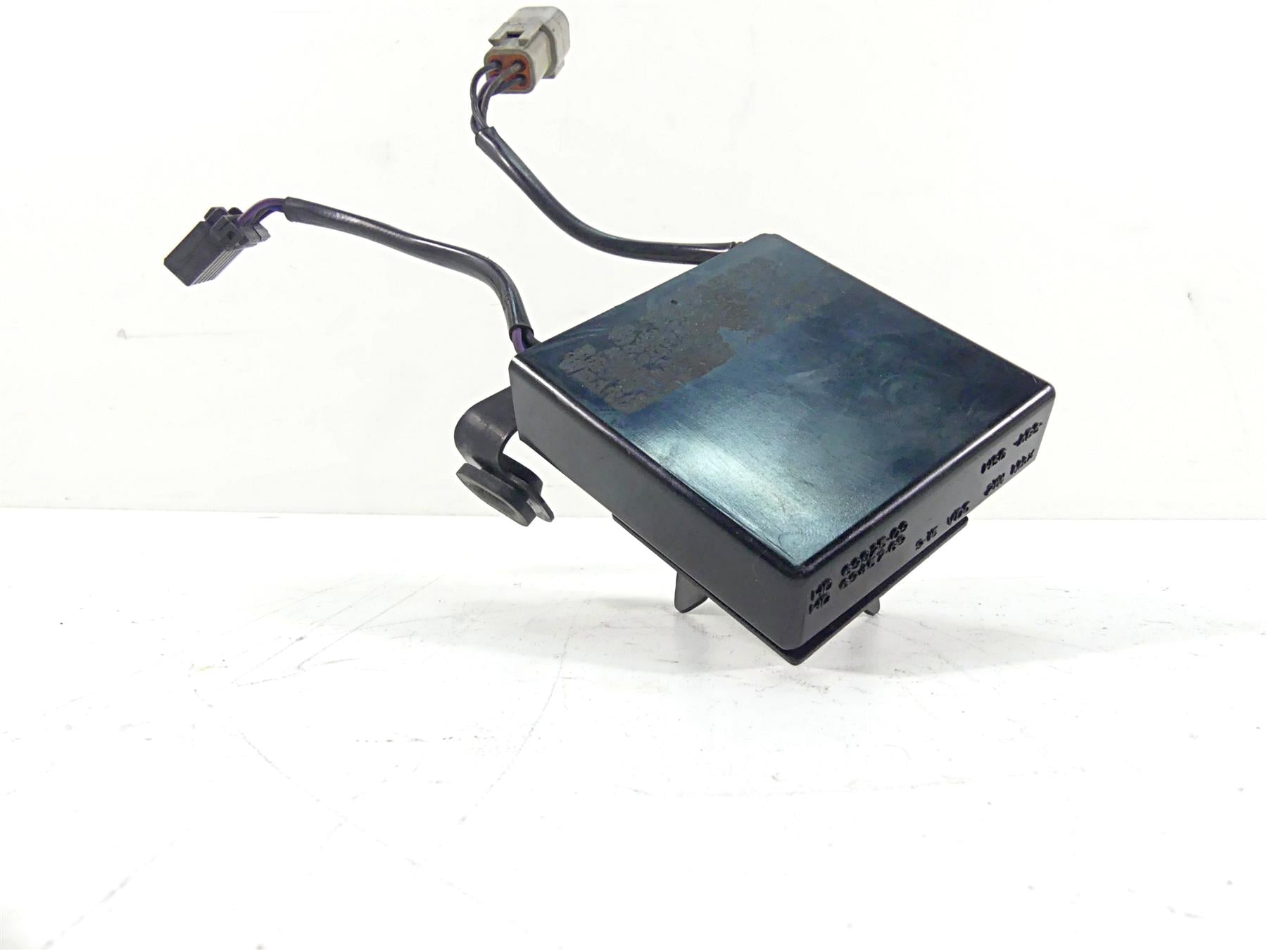 2013 Harley VRSCF Muscle Vrod Rear Turn Signal Blinker Module Unit 69457-09 {{ shop.shopifyCountryName }} - Mototech271