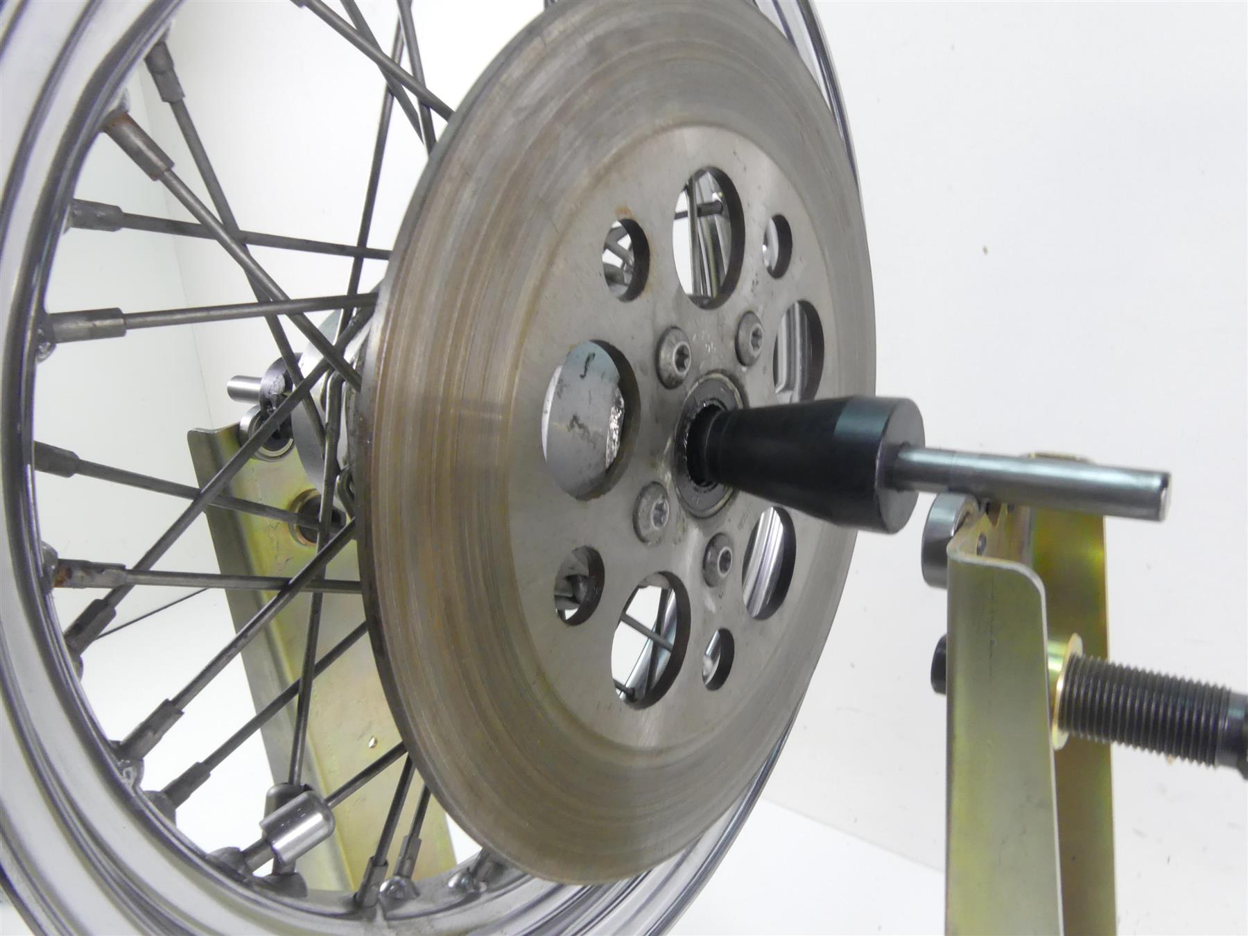1999 Harley Dyna FXDL Low Rider Rear 16x3 Spoke Wheel Rim -Read 40975-86C {{ shop.shopifyCountryName }} - Mototech271