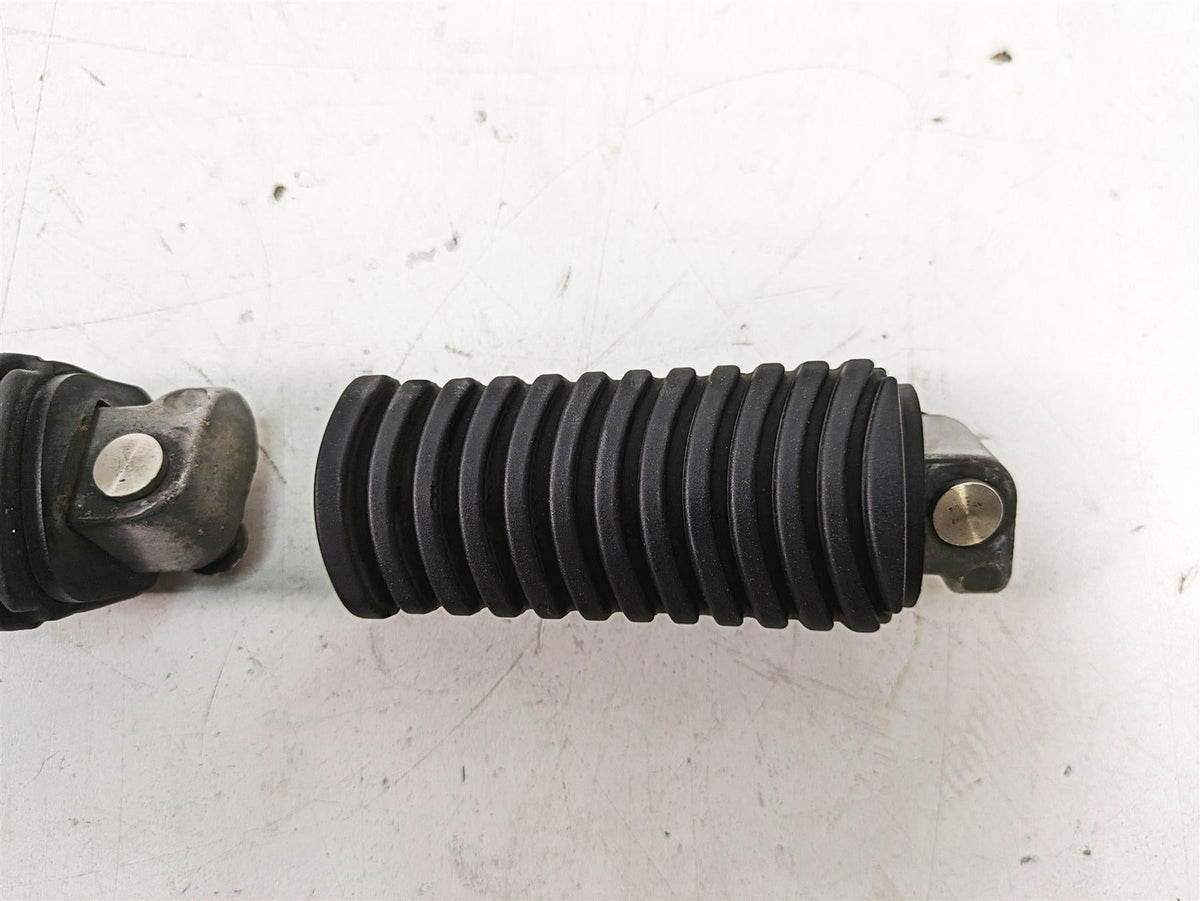 2007 BMW R1200GS K255 Adv Passenger Pillion Footpeg Foot Peg Set 46717664225 {{ shop.shopifyCountryName }} - Mototech271