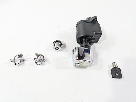 2010 Harley Touring FLHTK Electra Glide Ignition Switch Key Lock Set 71572-06 {{ shop.shopifyCountryName }} - Mototech271