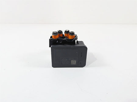 2019 Triumph Speed Triple RS 1050 Abs Brake Pump Module T2029204 T2022250 {{ shop.shopifyCountryName }} - Mototech271