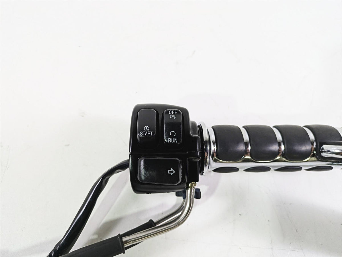 2006 Harley VRSCR Street V-Rod Right Hand Control Switch 71684-06A 71683-06A {{ shop.shopifyCountryName }} - Mototech271