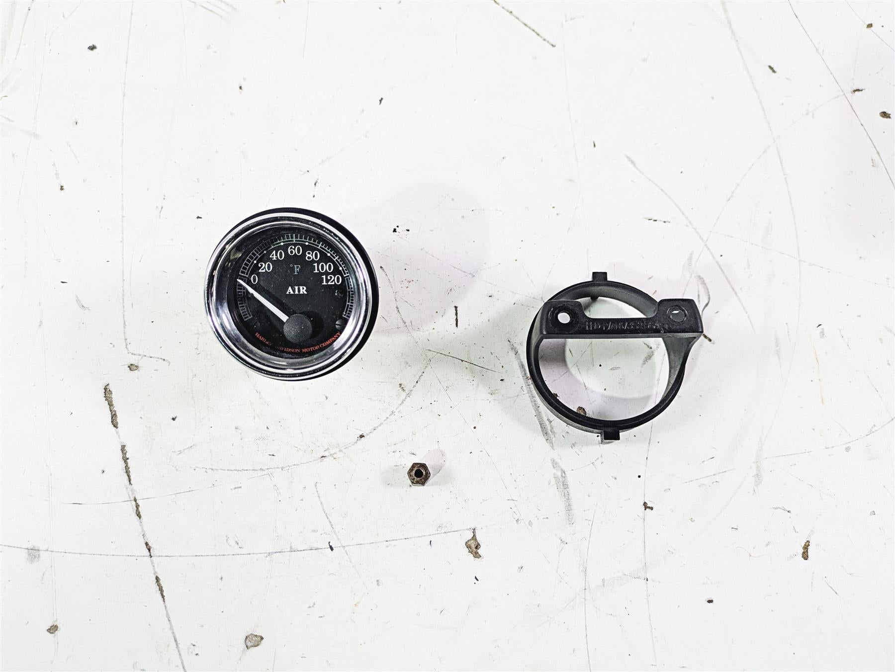 2003 Harley Touring FLHTCUI E-Glide 100th Air Temperature Gauge - Read 75109-96C {{ shop.shopifyCountryName }} - Mototech271