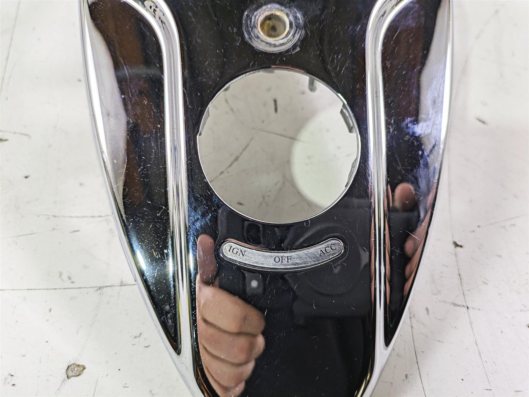 2016 Harley FLSTC Softail Heritage Chrome Tank Dash Console Cover 71952-08 {{ shop.shopifyCountryName }} - Mototech271