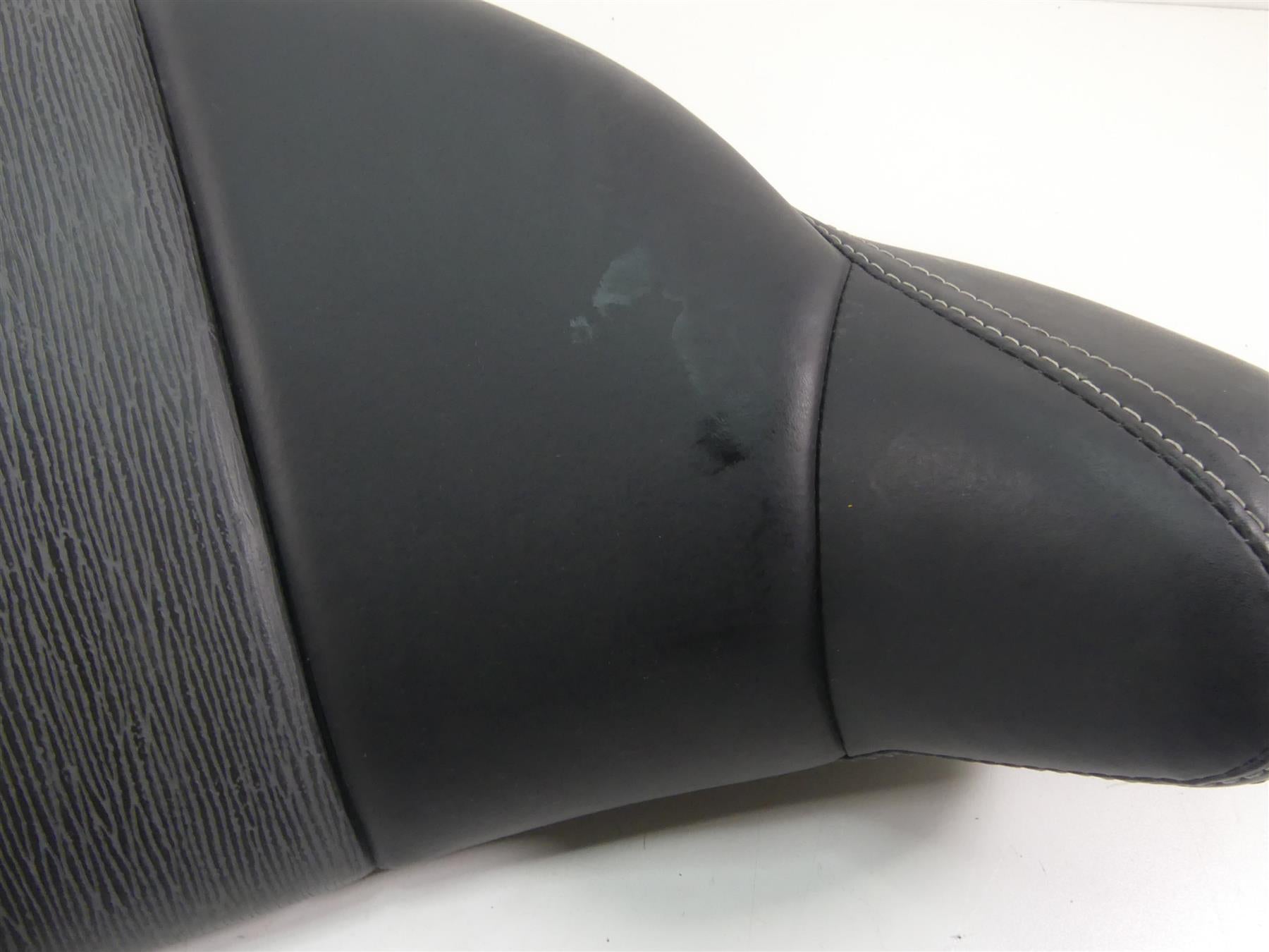 2009 Harley FLHTCU SE4 CVO E-Glide Rear Passenger Backrest - Read 52186-09 {{ shop.shopifyCountryName }} - Mototech271