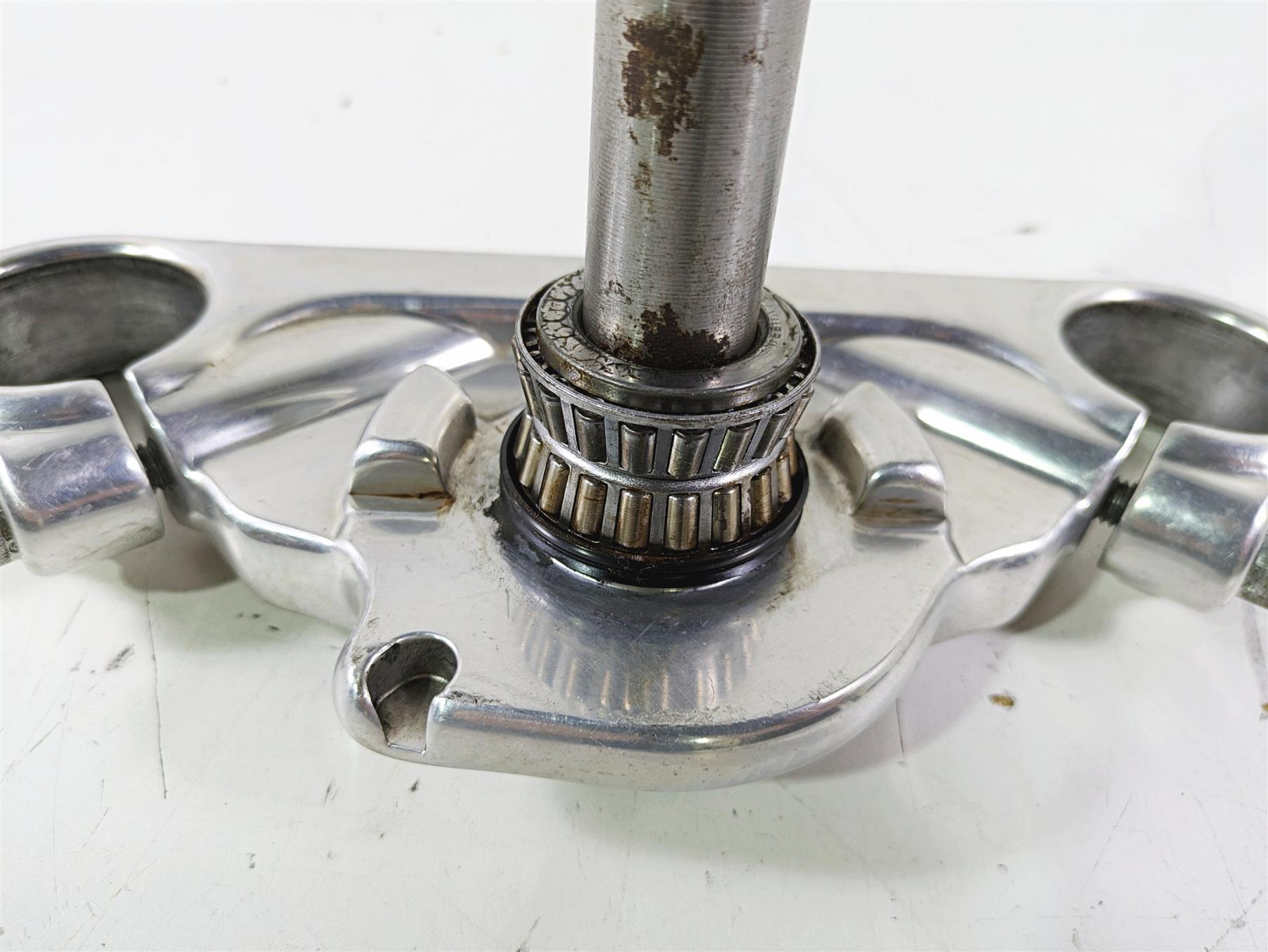 2015 Harley FXDL Dyna Low Rider Lower Triple Tree Steering Clamp 49mm 45539-08 {{ shop.shopifyCountryName }} - Mototech271