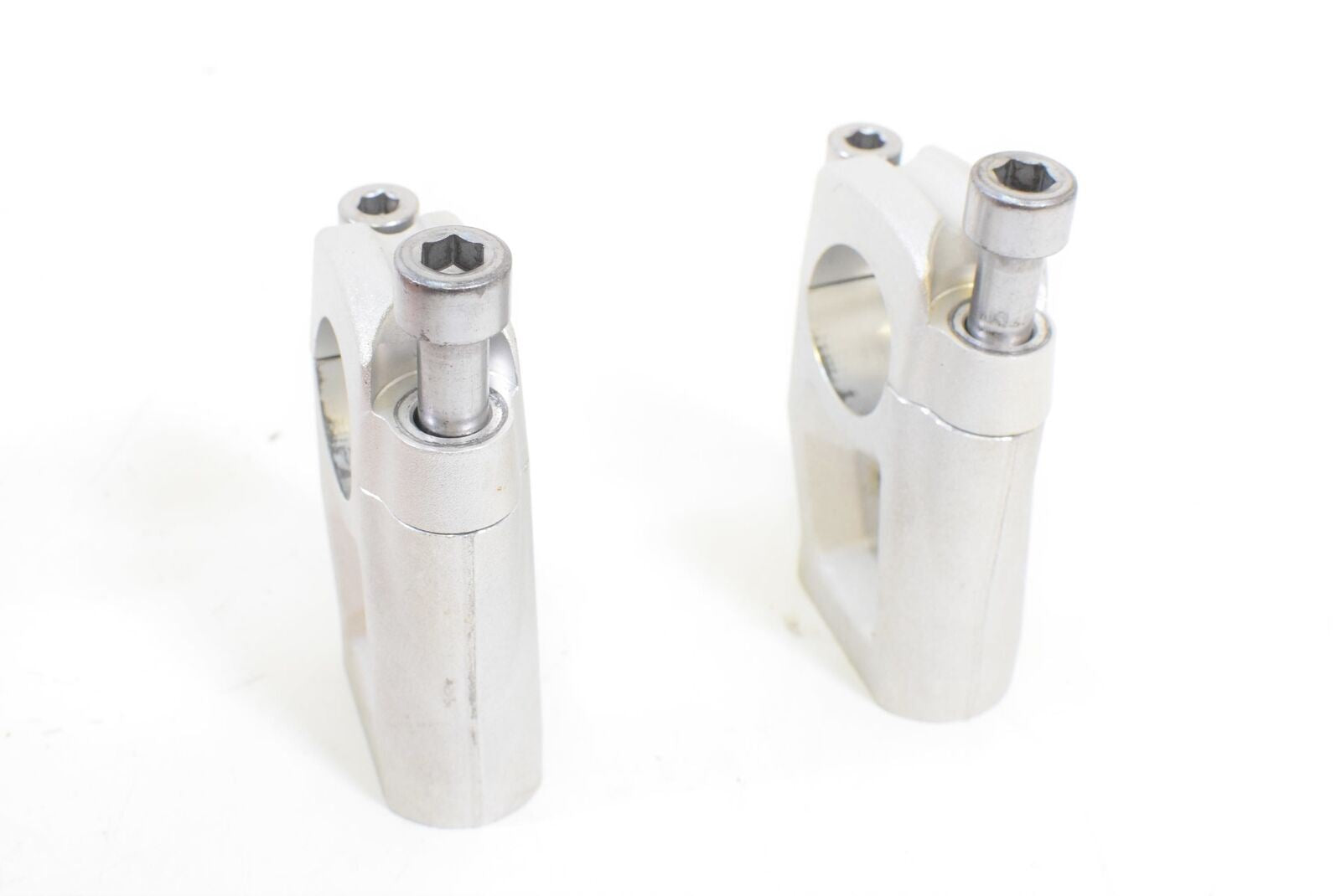 2013 Triumph Tiger 1215 Explorer XC Handlebar Riser Holder Mount Set T2040813 {{ shop.shopifyCountryName }} - Mototech271
