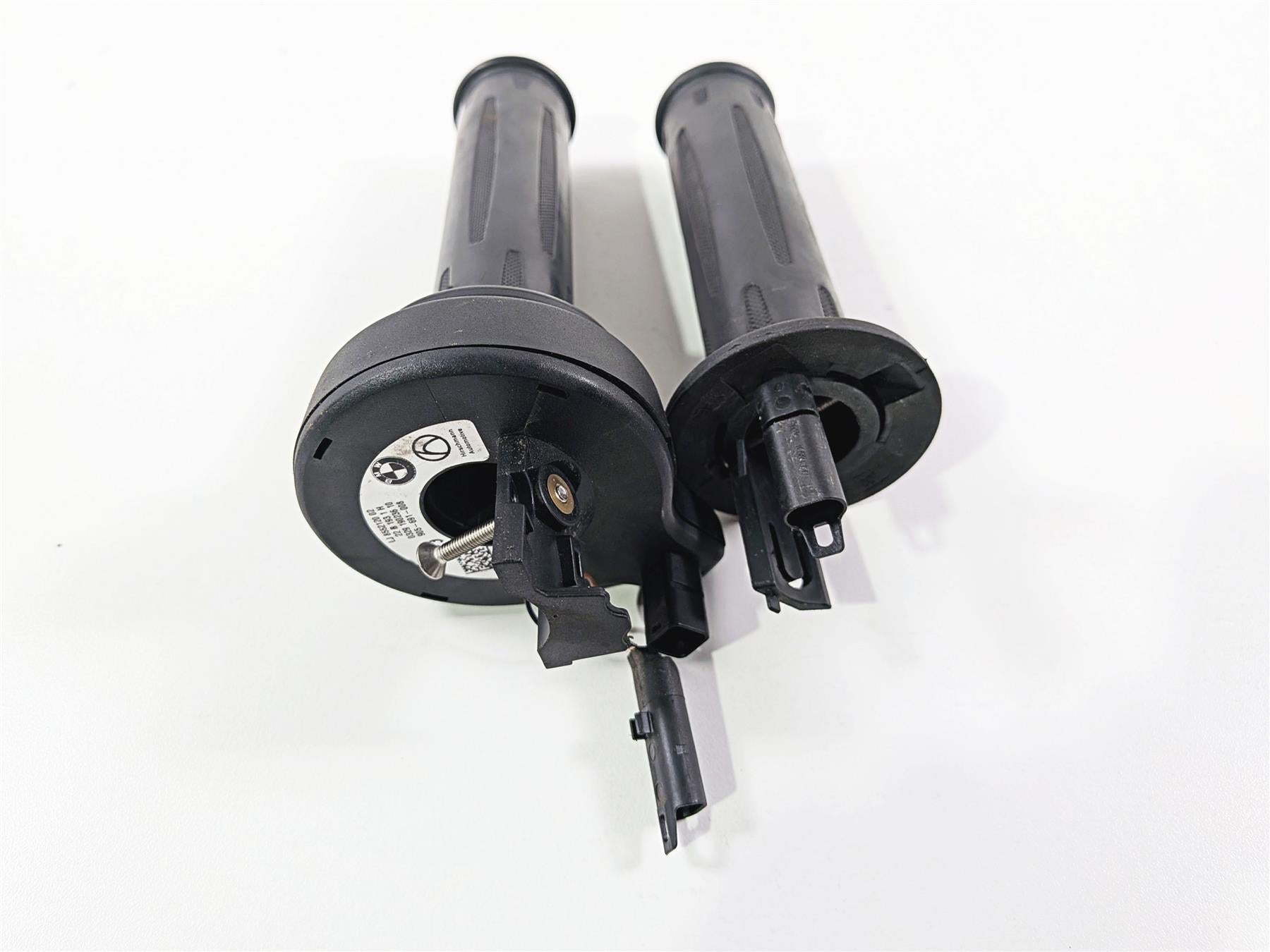 2023 BMW R nineT Scrambler K23 Heated Cruise Hand Grips 61318552120 61318554007 {{ shop.shopifyCountryName }} - Mototech271