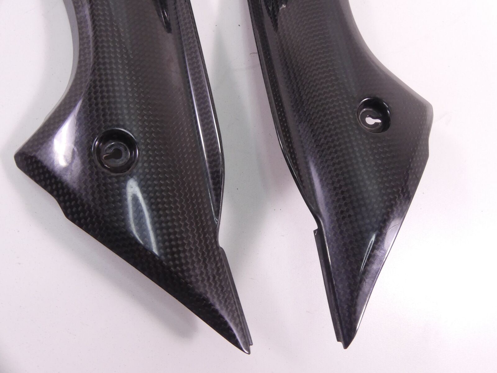 2017 Triumph Daytona 675R Front Carbon Fiber Inner Side Panel Fairings T2309398 {{ shop.shopifyCountryName }} - Mototech271