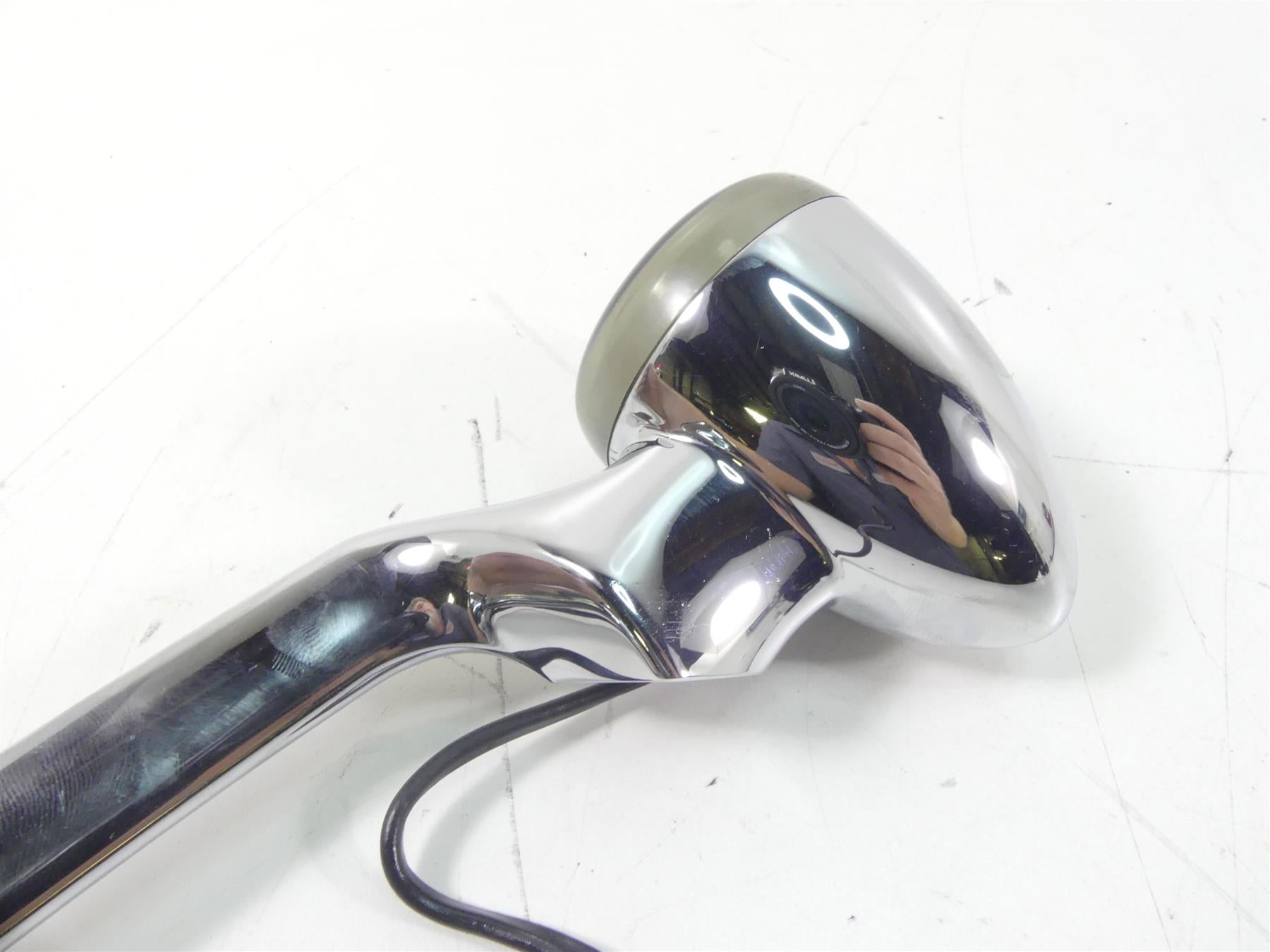 2007 Harley FLHTCU SE2 CVO Electra Glide Rear Blinker Turn Signal Bar 68997-04 {{ shop.shopifyCountryName }} - Mototech271