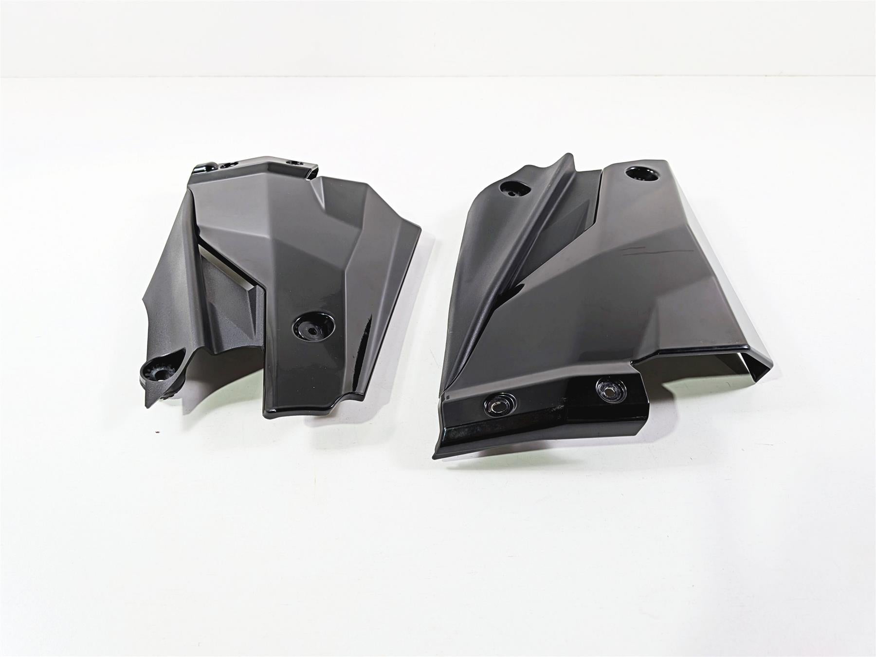 2011 Ducati Streetfighter 1098 S Radiator Cover Fairing Set 48022801A 48022811A {{ shop.shopifyCountryName }} - Mototech271